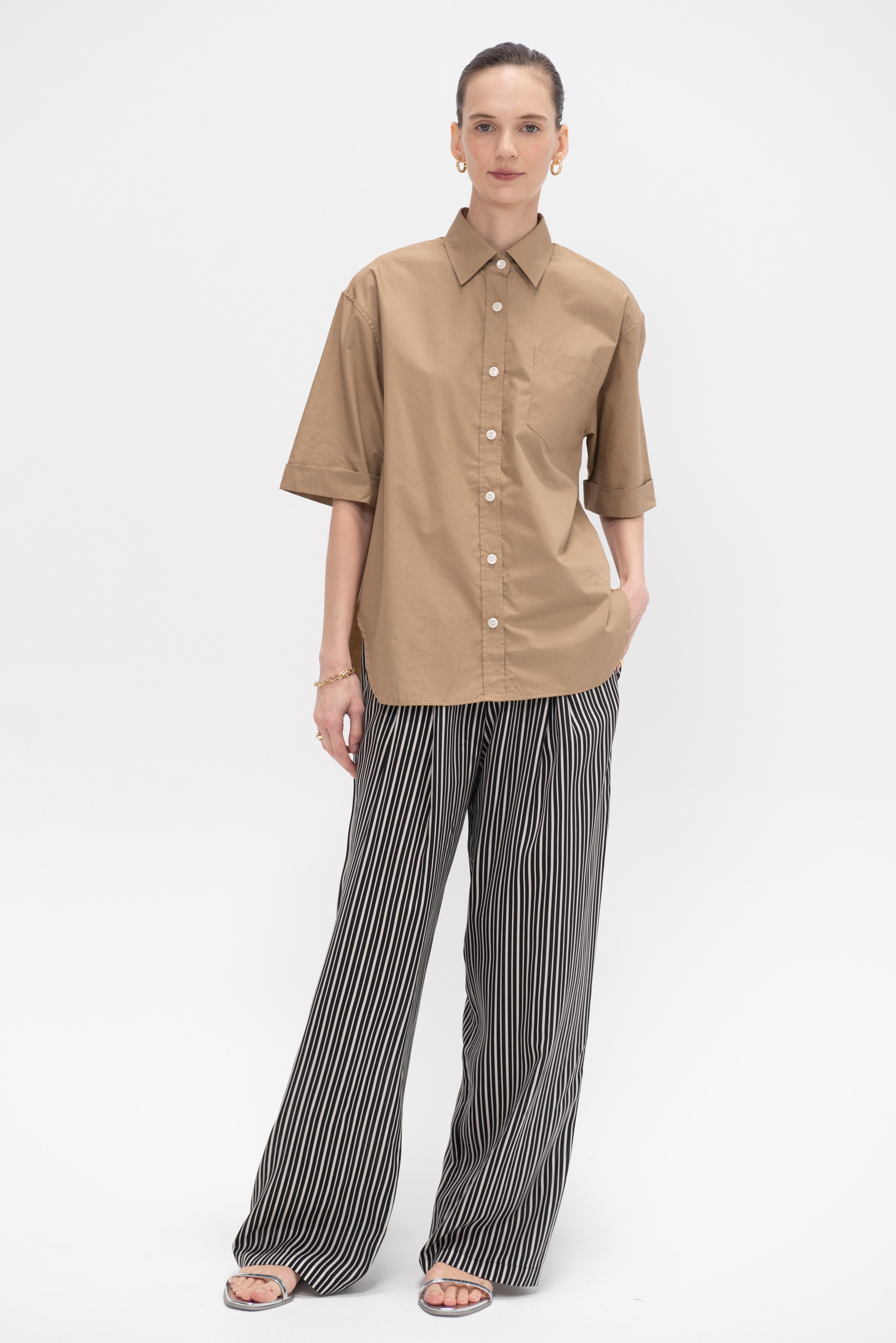 MARIA MCMANUS – Kick Pleat