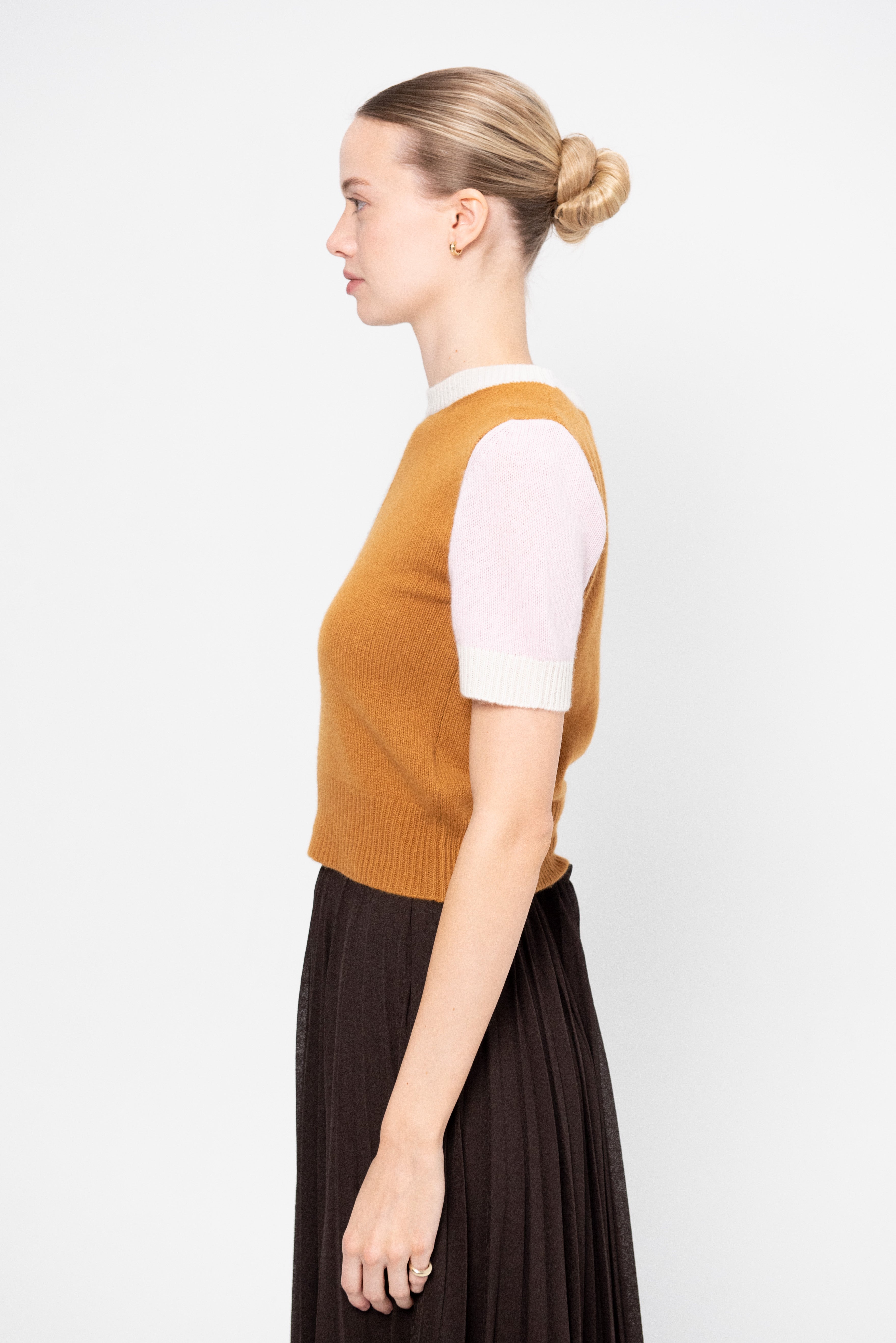 Marni Color-Block Sweater, Lave – Kick Pleat