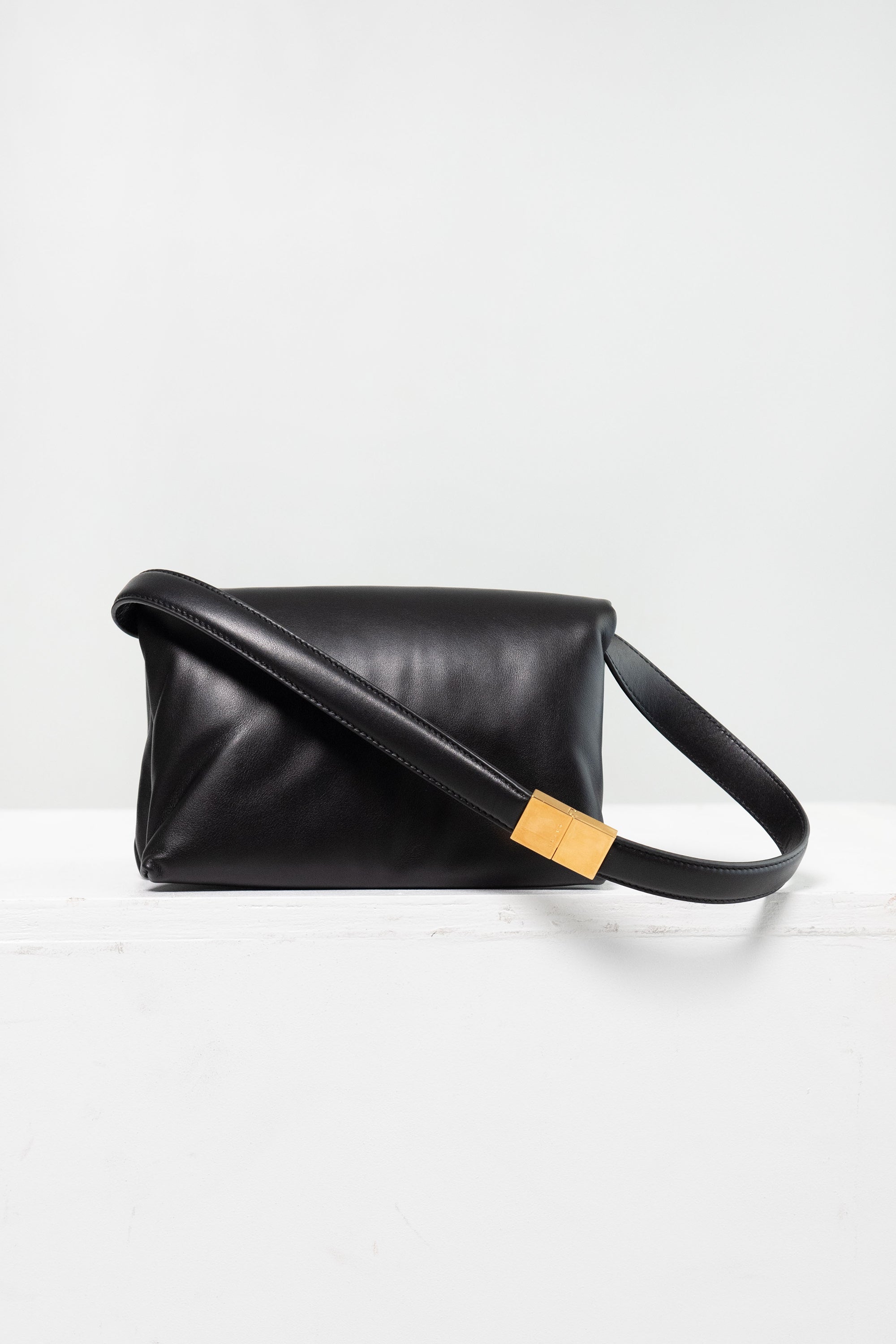 The Black Bag, The Latest Fashion Bag, - China Bags and Ms Shoulder Bag  price