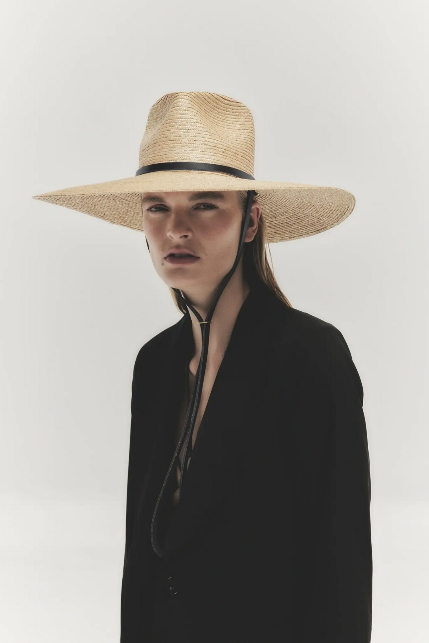Janessa Leoné - Milton, Natural