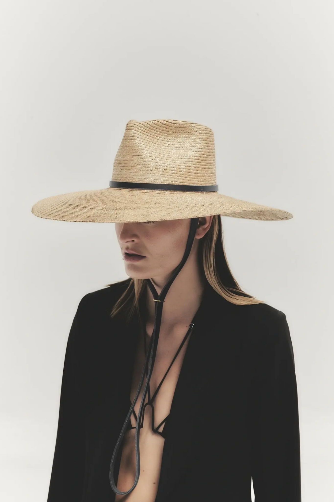 Janessa Leoné - Milton, Natural
