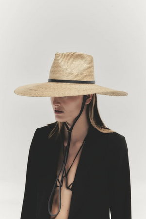 Janessa Leoné - Milton, Natural