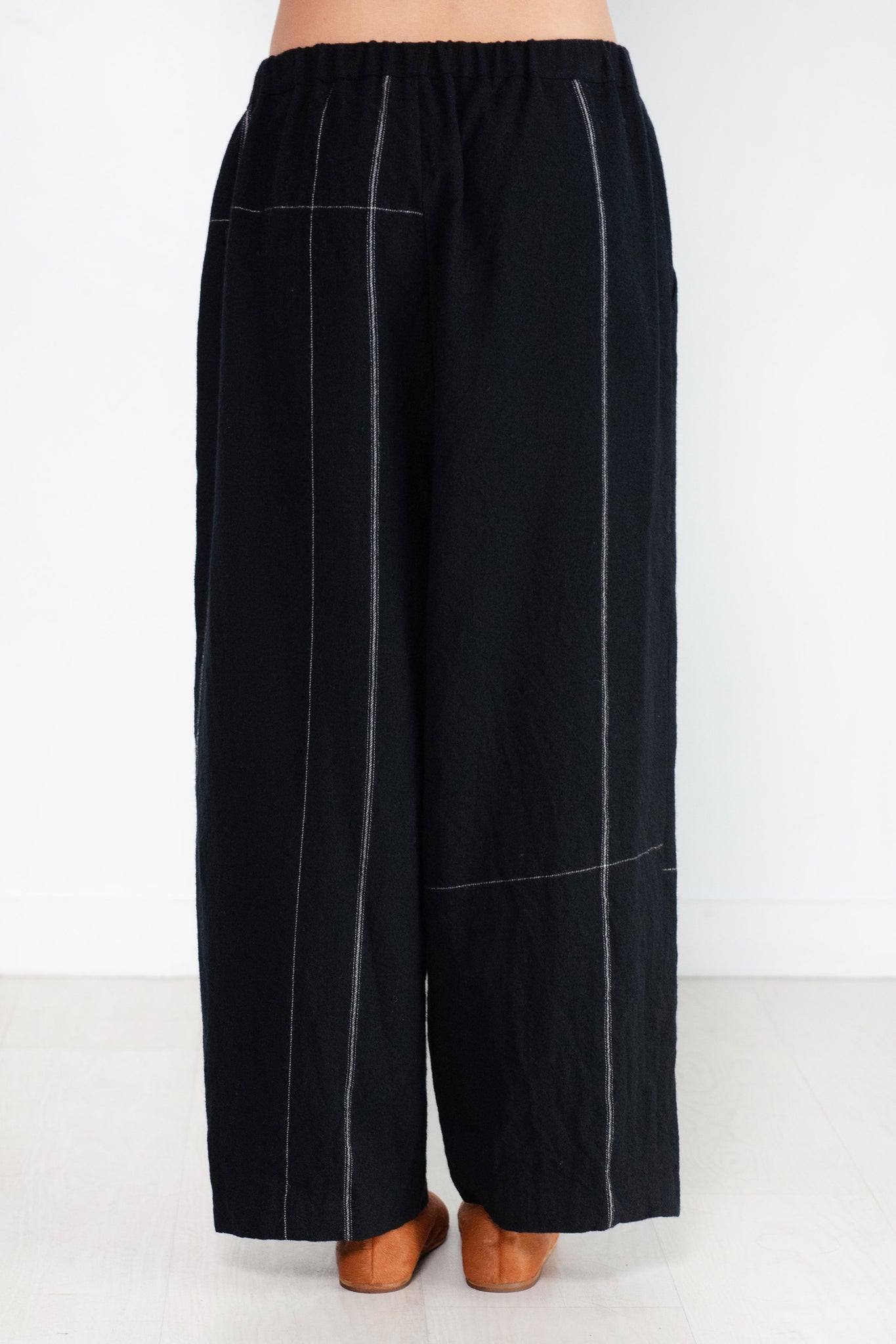pas de calais - Wide Pants Wool Twill, Black