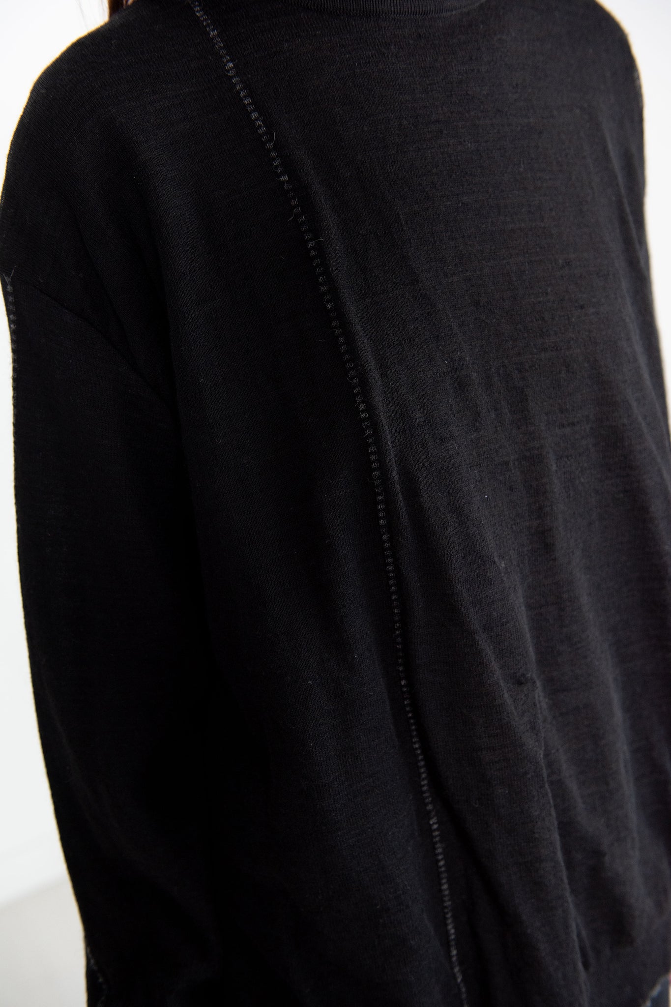 pas de calais - Alpaca Crew Pullover, Black
