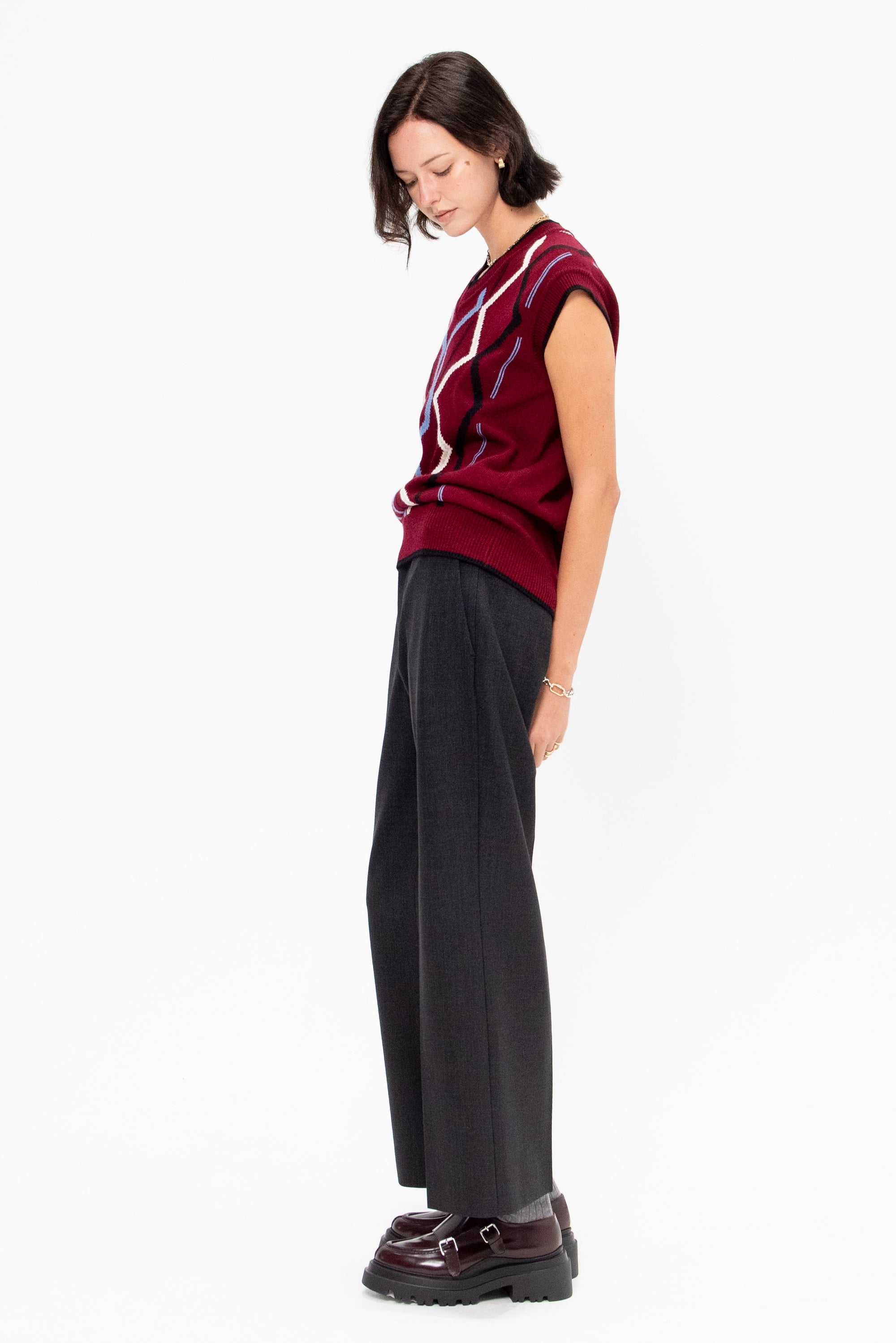Cashmere V-Neck Vest, Burgundy