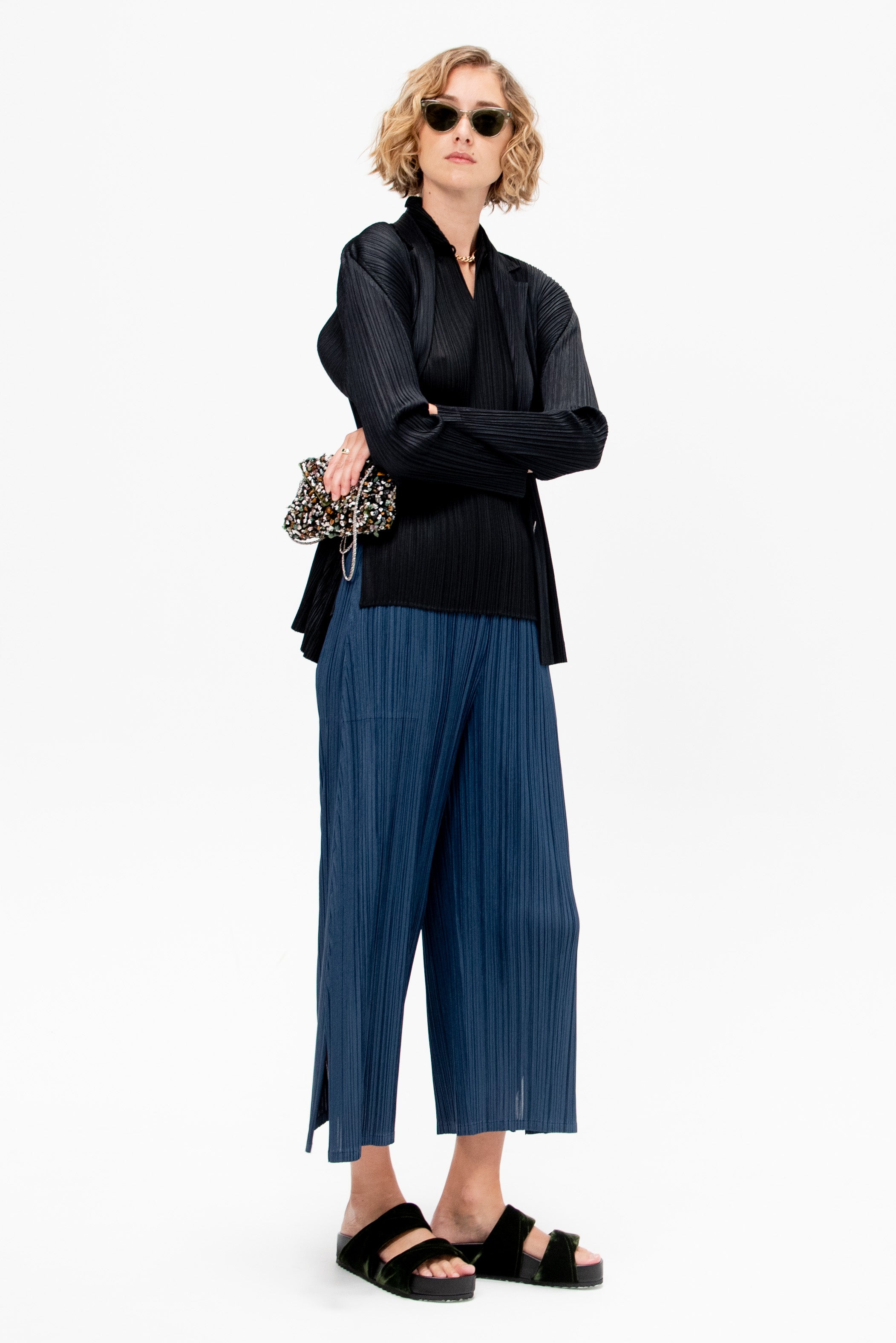 PLEATS PLEASE ネイビー サイズ3 PLEATS PLEASE ネイビーパンツ サイズ3 PLEATS PLEASE ISSEY MIYAKE