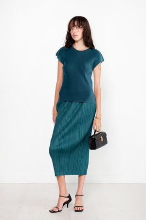 PLEATS PLEASE ISSEY MIYAKE