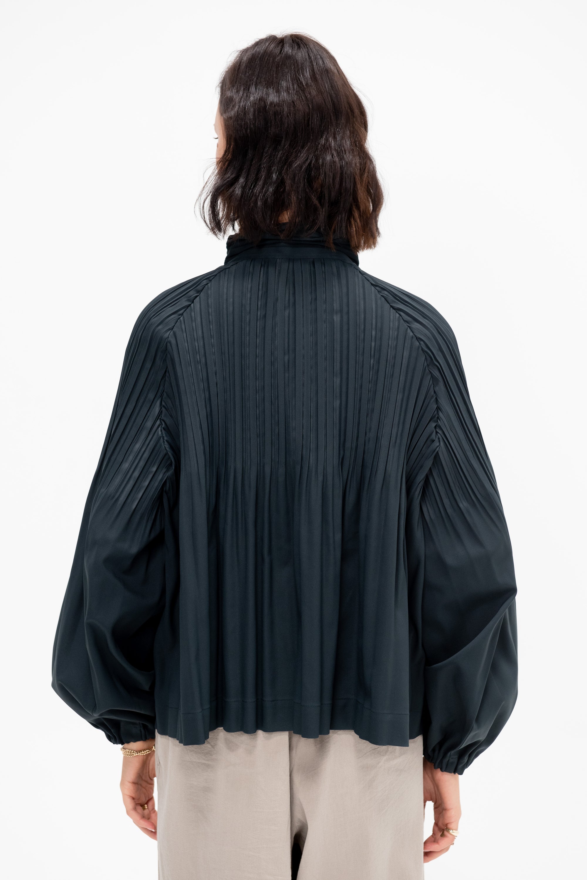 Smooth Coat, Charcoal