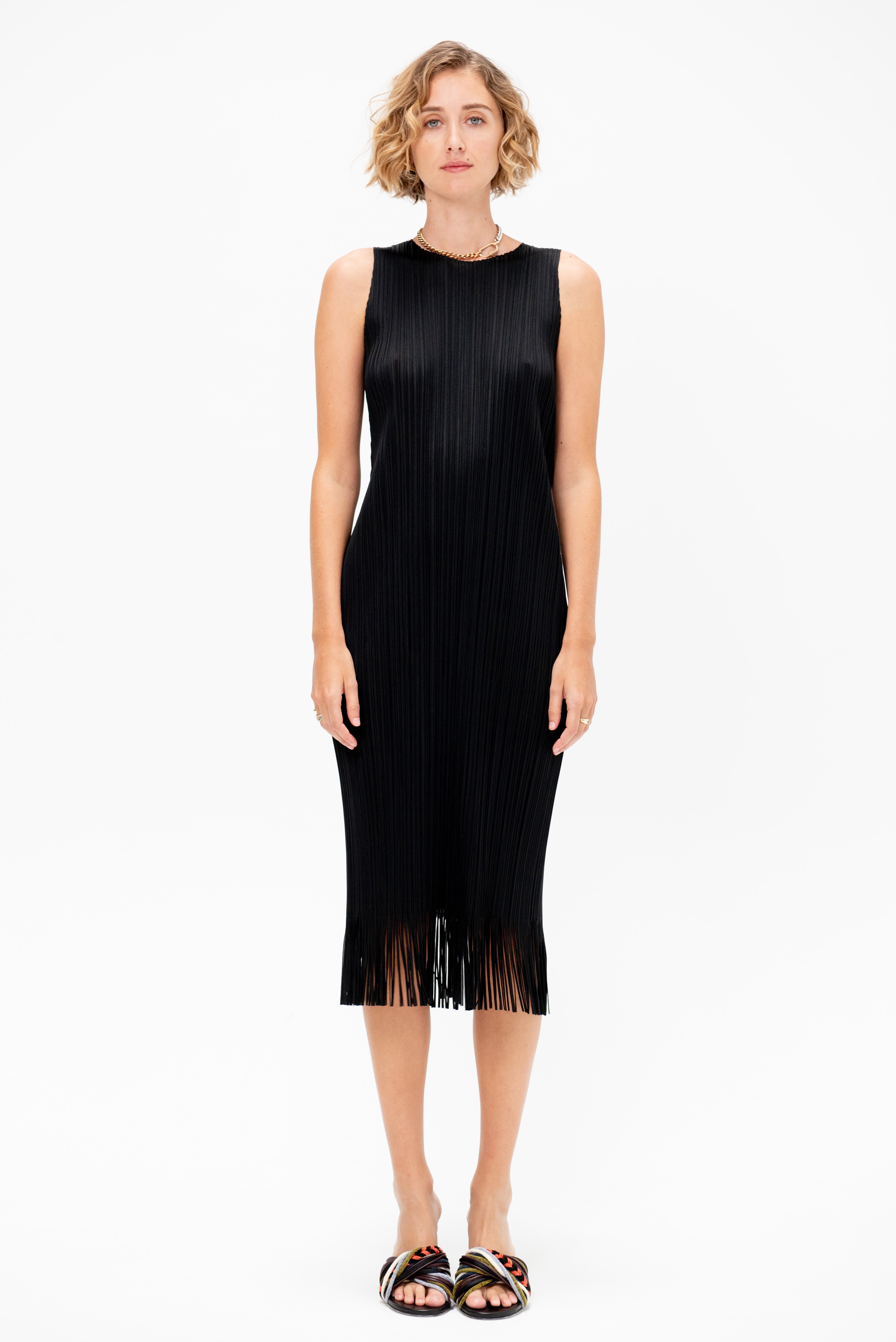 PLEATS PLEASE BASICS ブラック ワンピース basics-mini-dress-in-black-