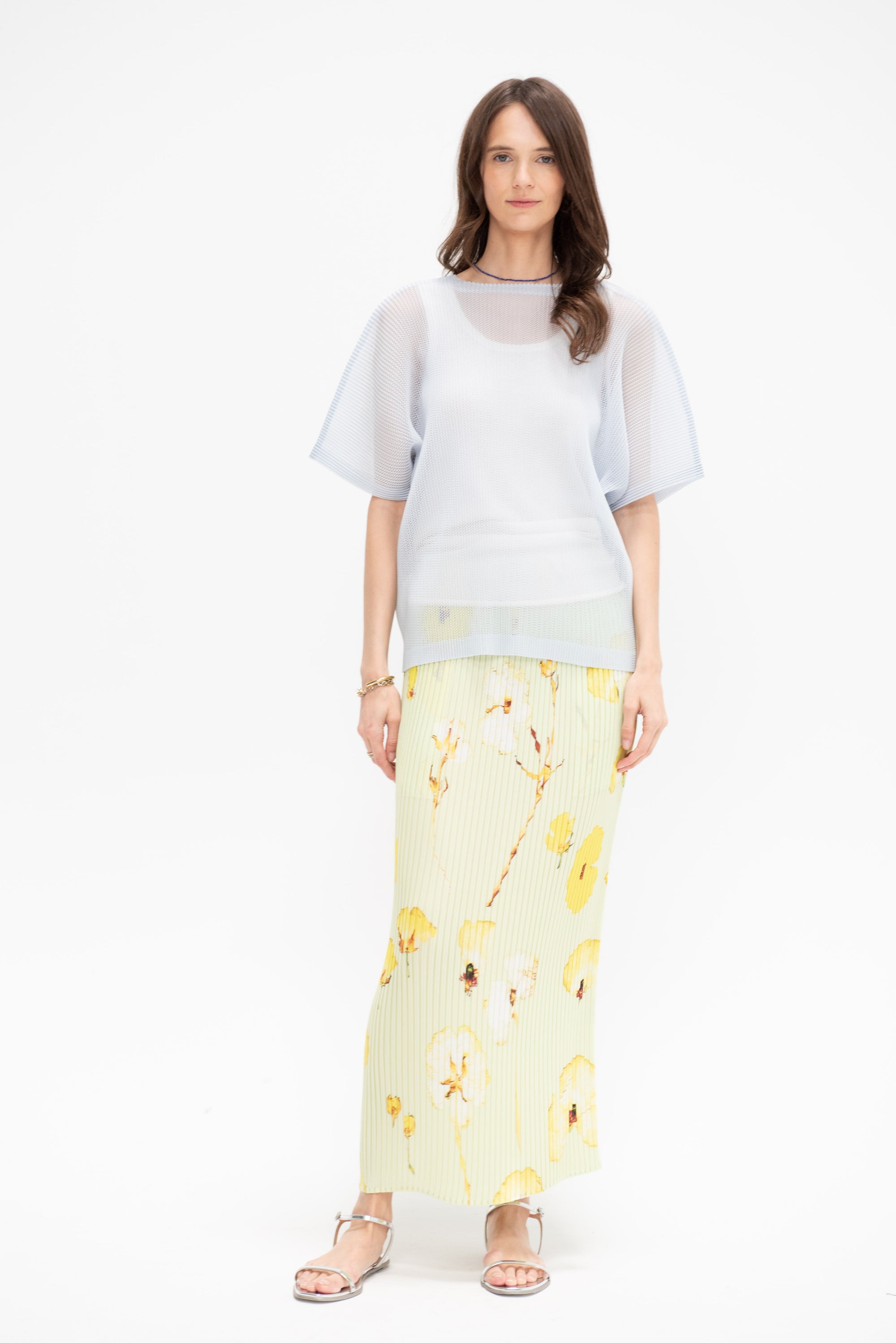 Tatami April, Light Gray