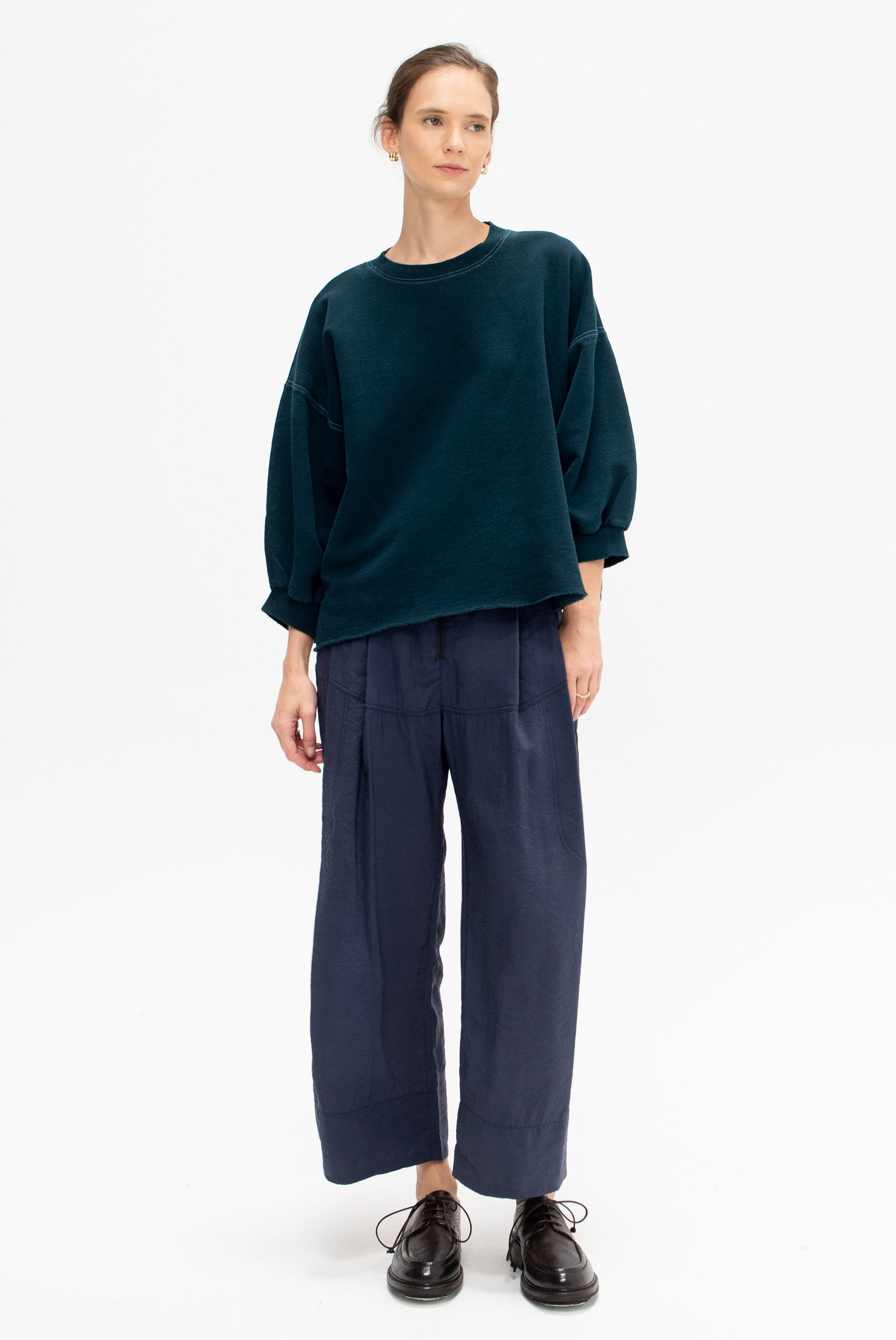 Dini Pant, Navy