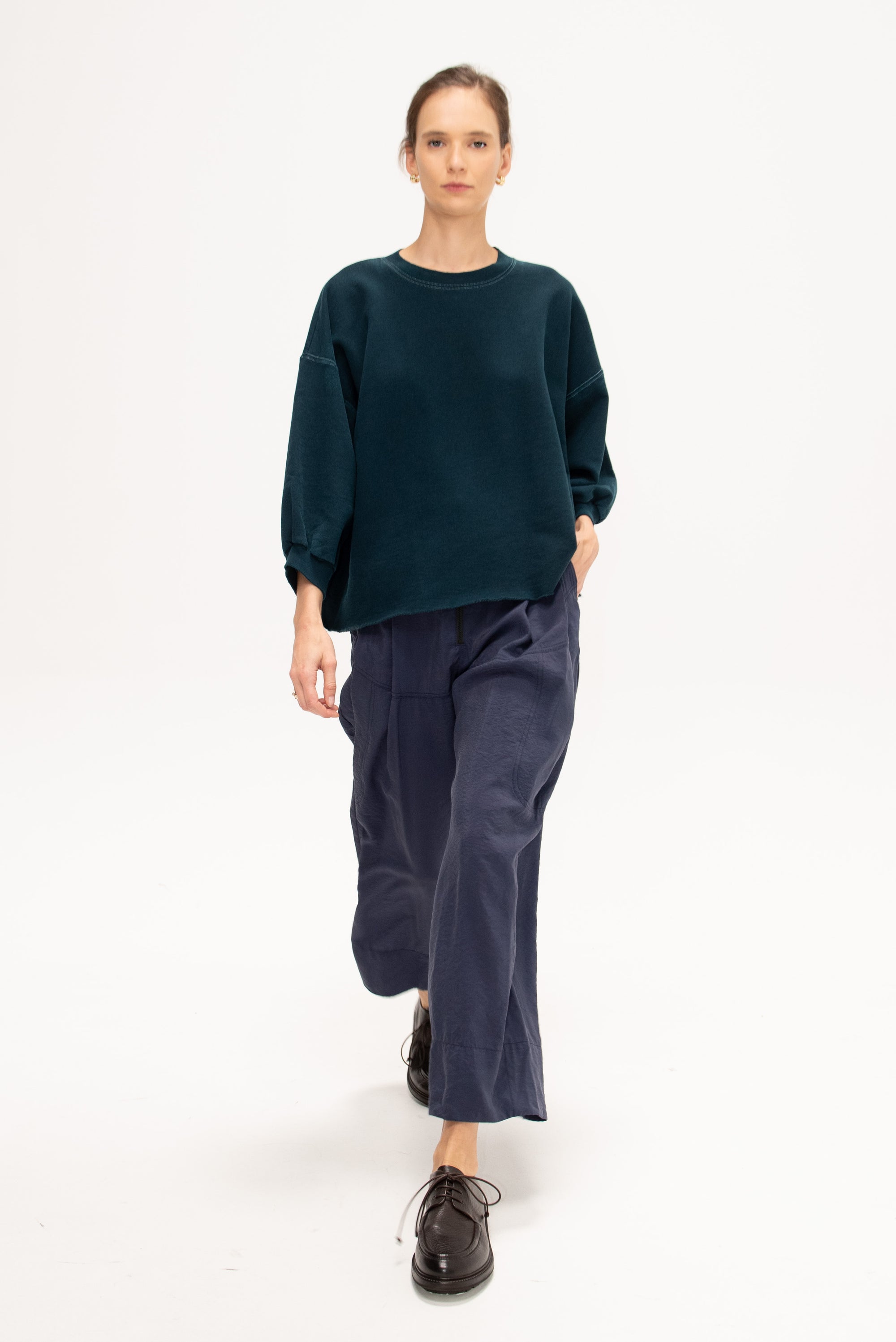 Dini Pant, Navy
