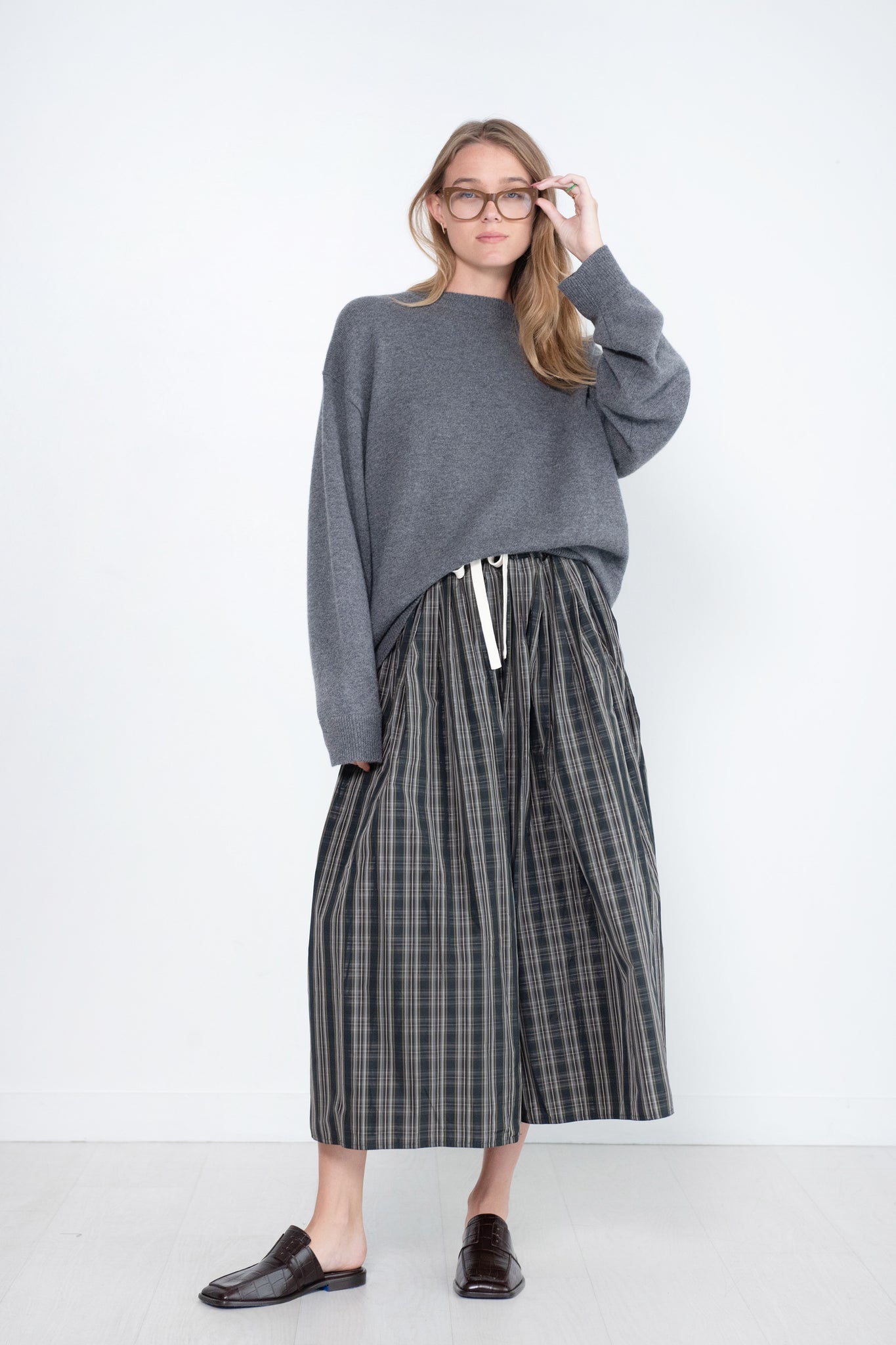 Mizu 2ply Cash Sweater, Charcoal Melange
