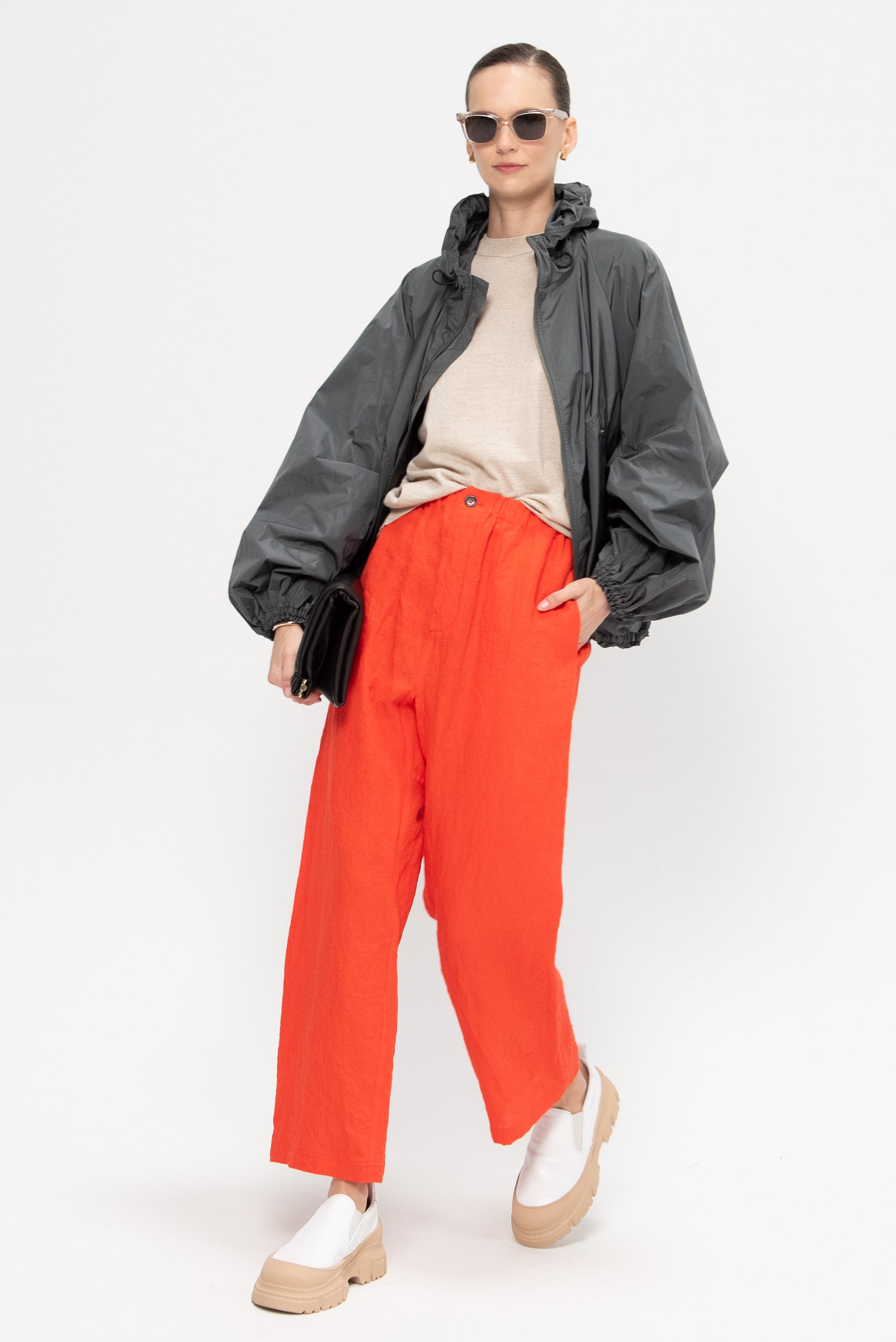 Taffeta Bomber, Iron