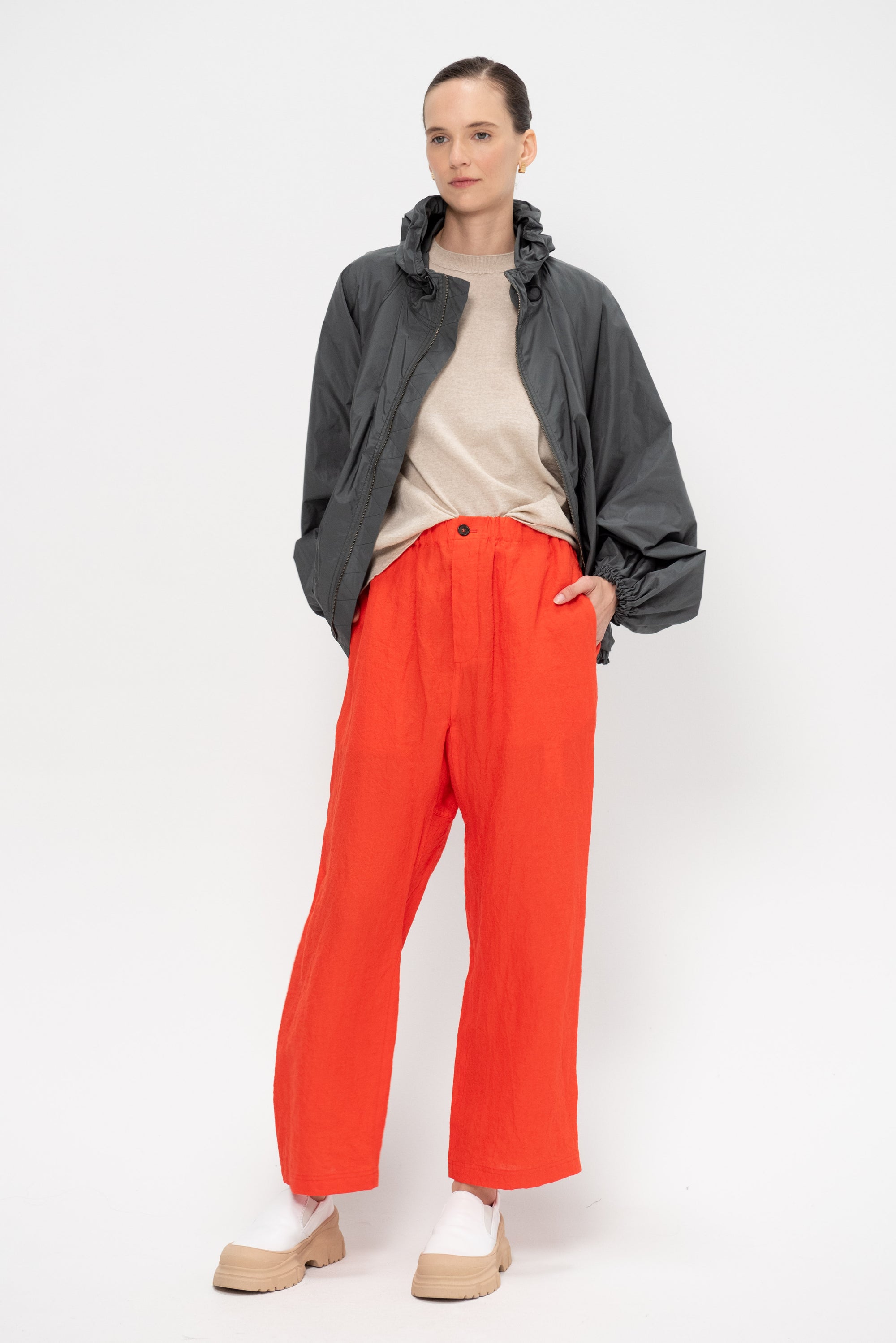 Taffeta Bomber, Iron