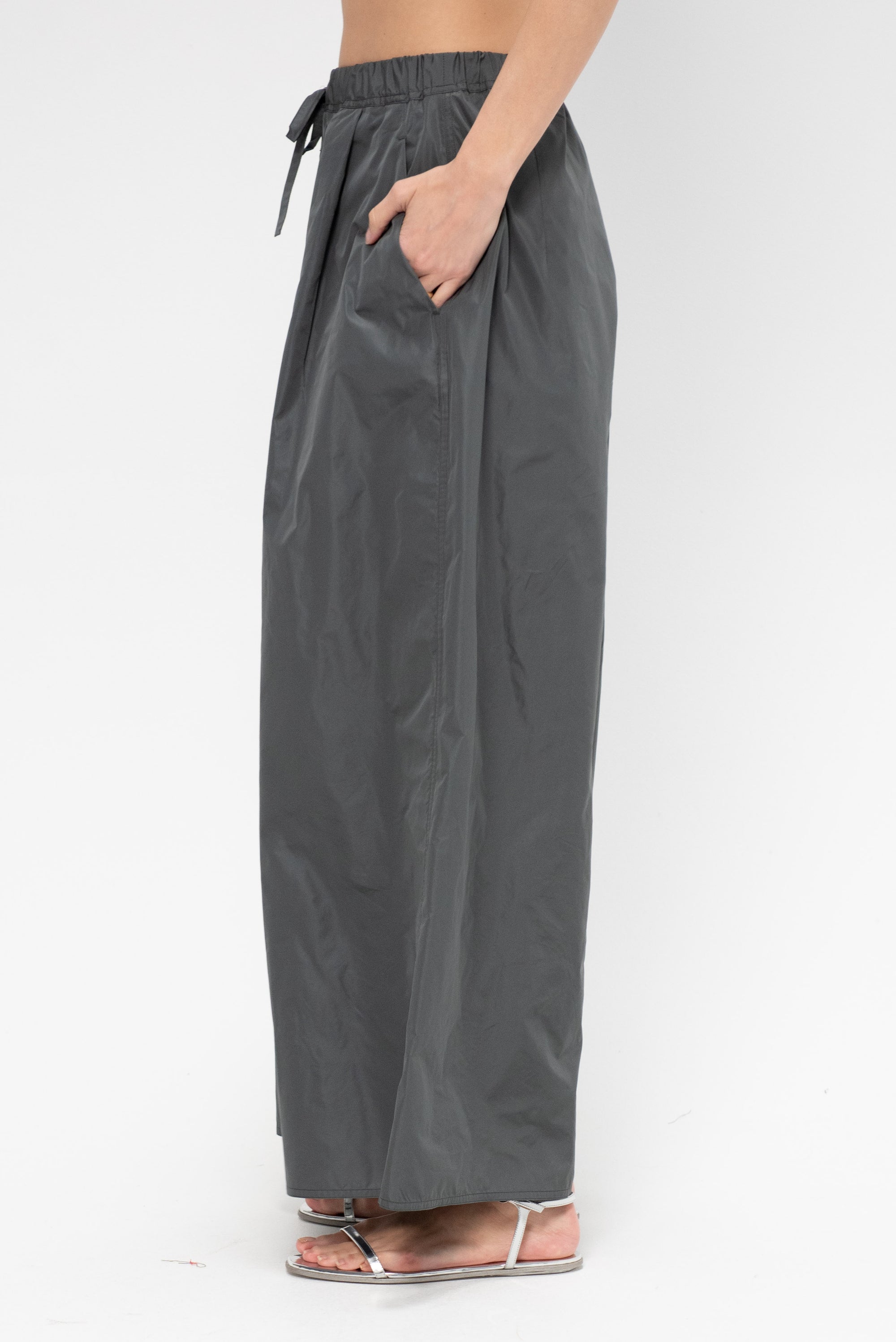 Palau Pota - Taffeta Pants, Iron