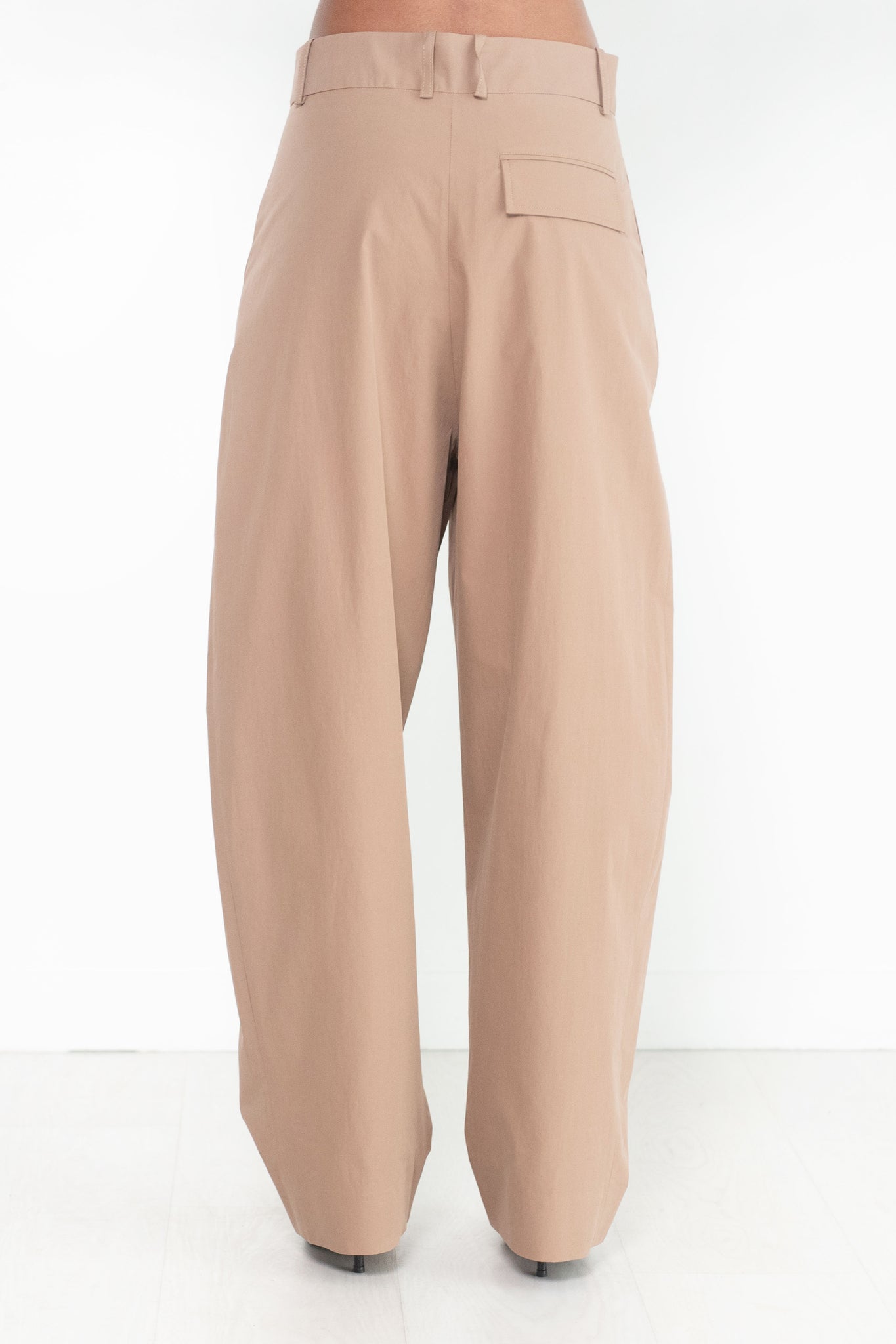 Studio Nicholson - ACUNA DOUBLE PLEAT FRONT PANT, NUTMEG