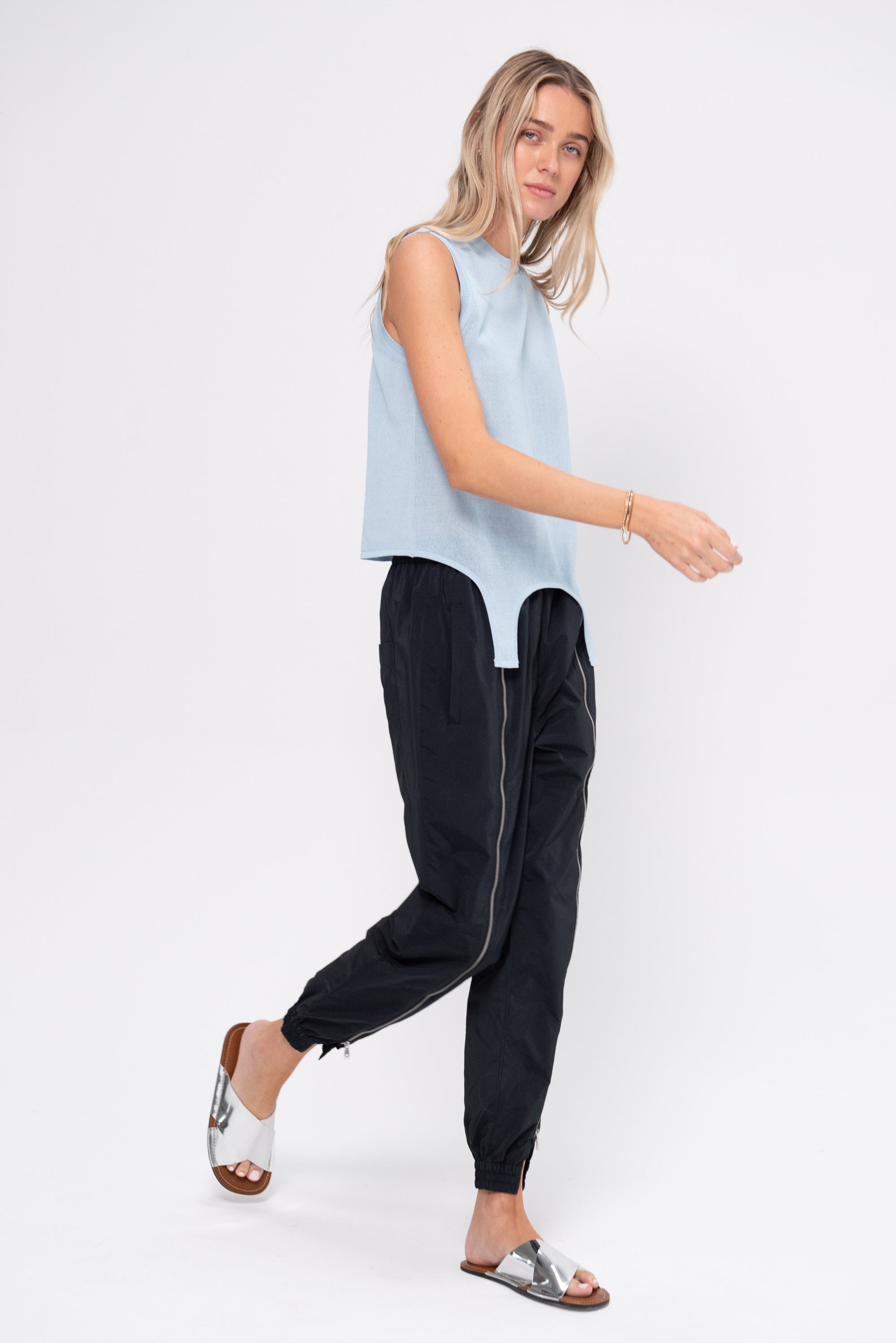 Nylon Zipper Jogger - Short