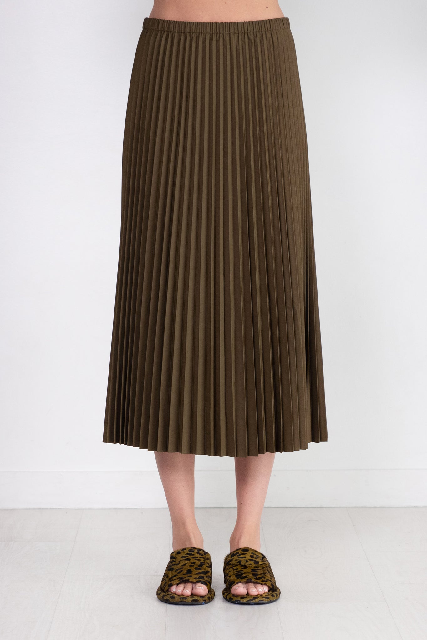 TIBI - Italian Sporty Nylon Sunray Pleated Pull On Skirt, Wood