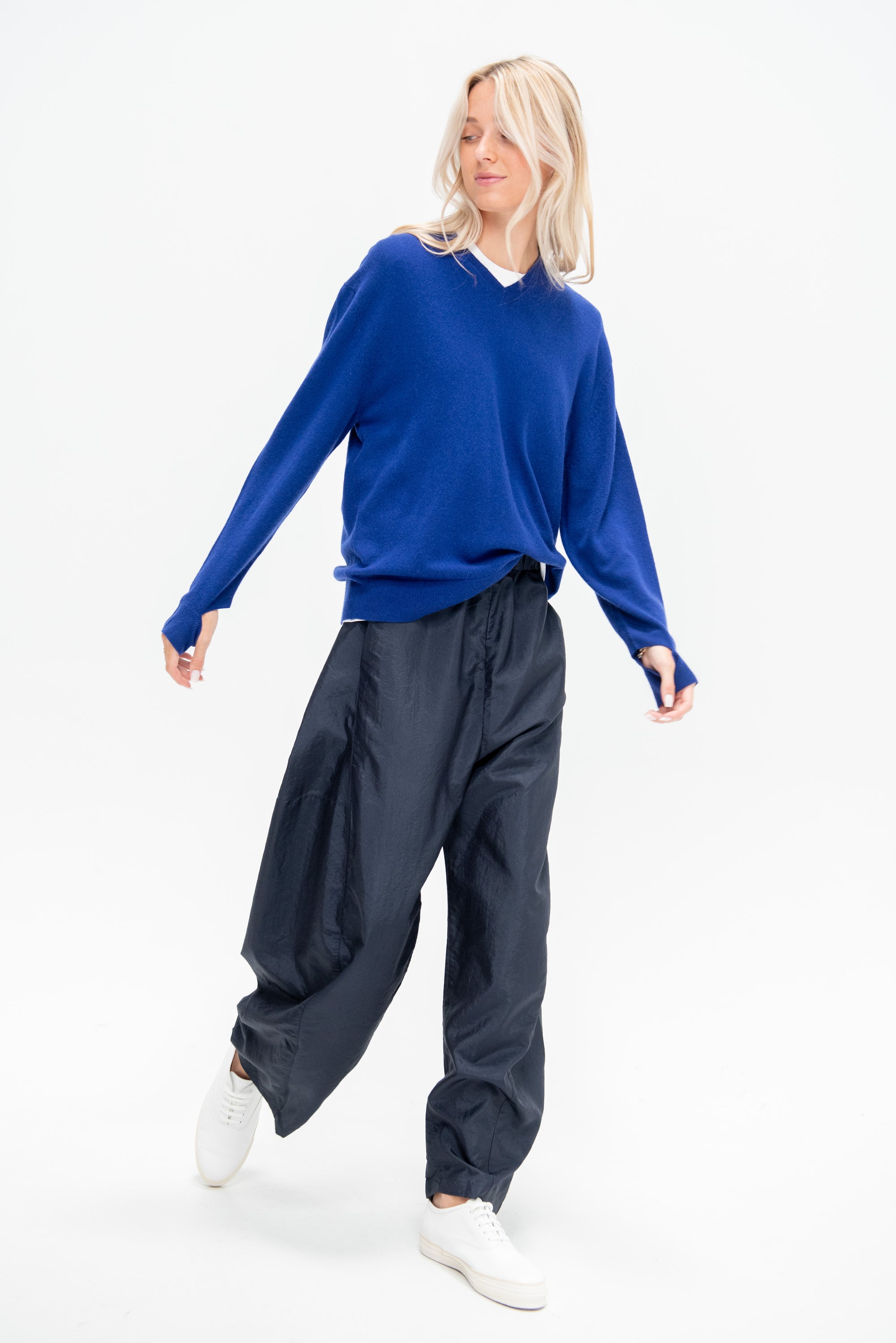 Washable Cashmere Easy V-Neck Sweater, Ink Blue