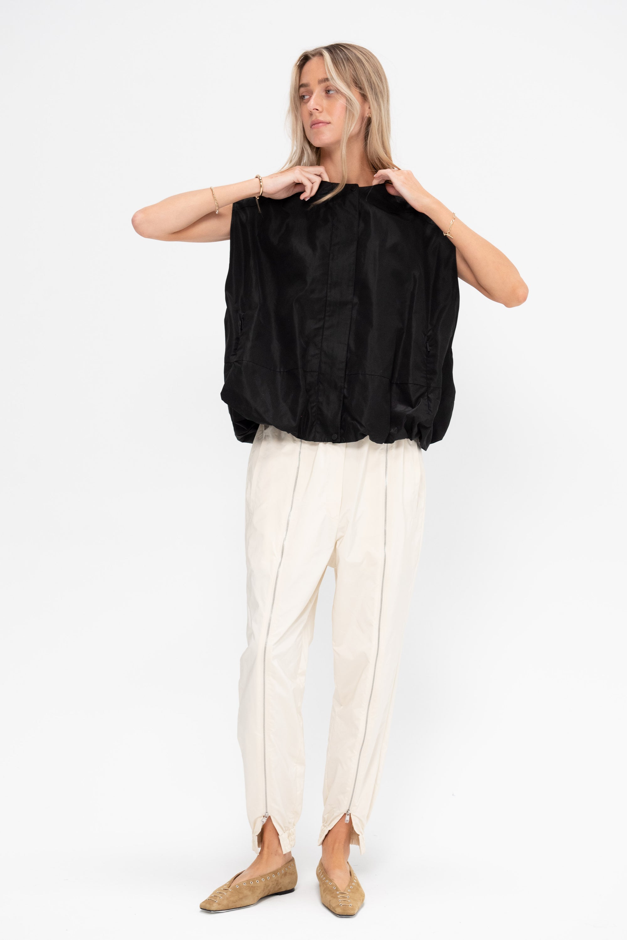 Nylon Zipper Jogger - Short