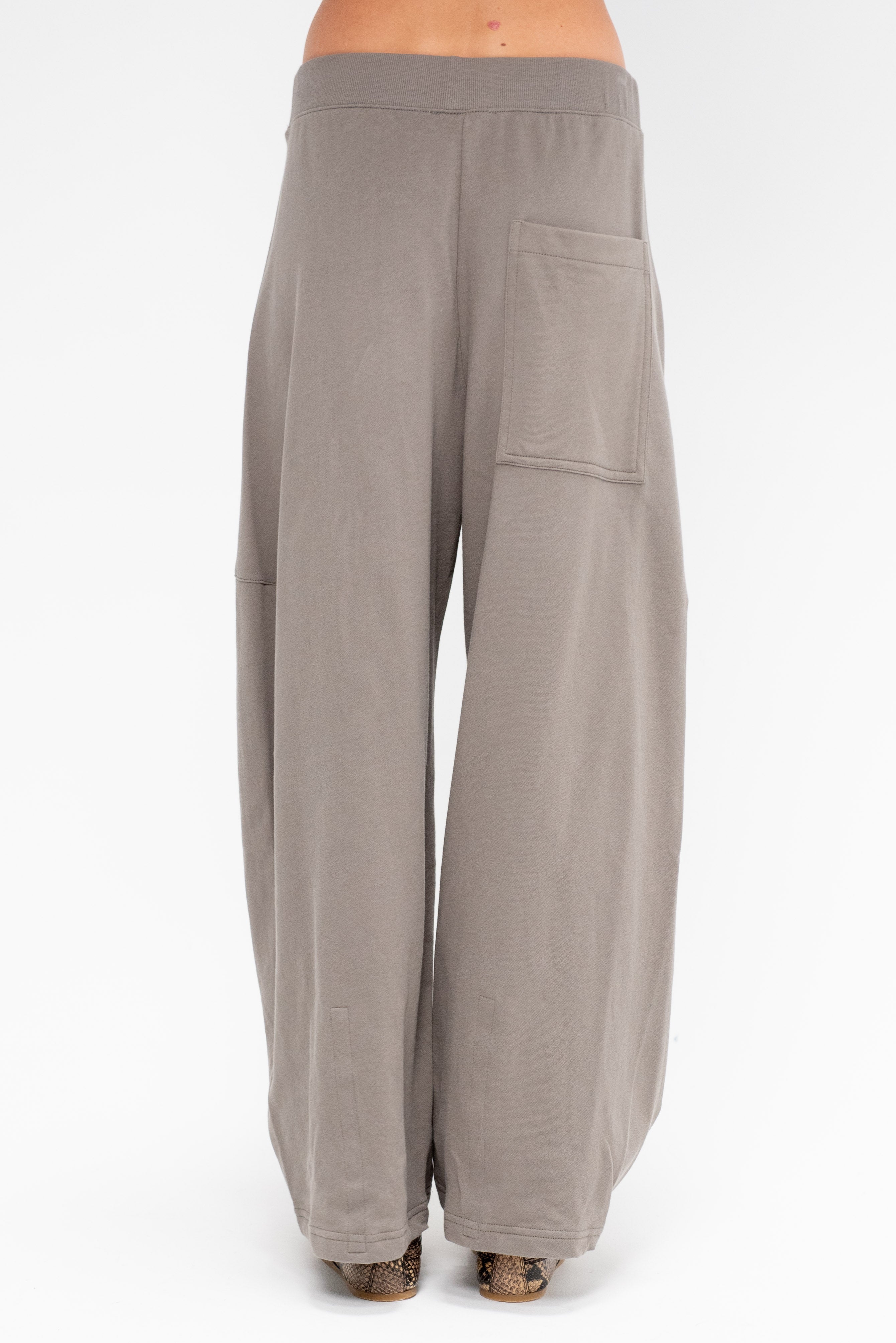 Tibi Winslow Pant Lt Weight Sweatpants – Kick Pleat