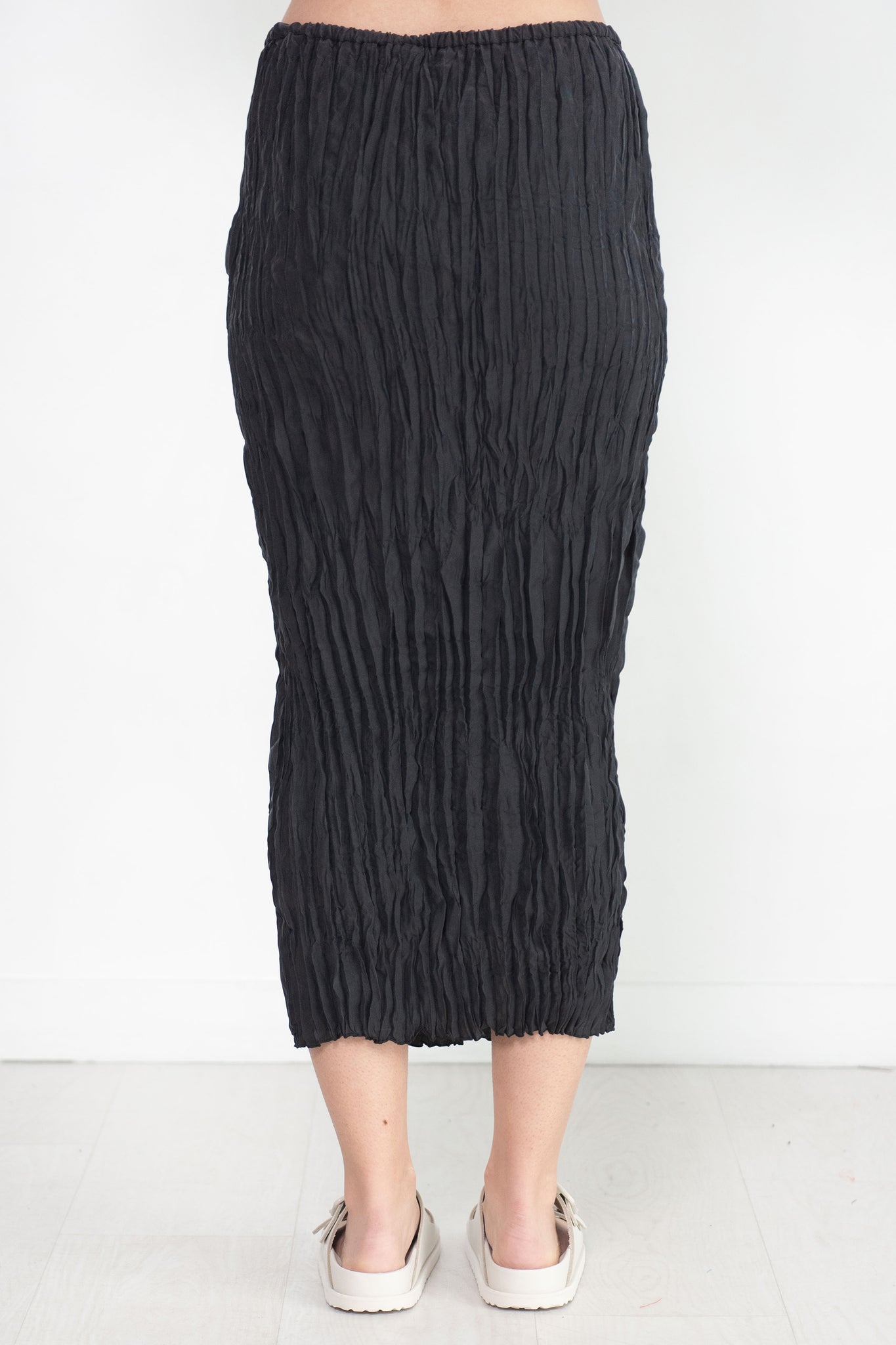 Totême - Crinkled Silk Midi Skirt, Black
