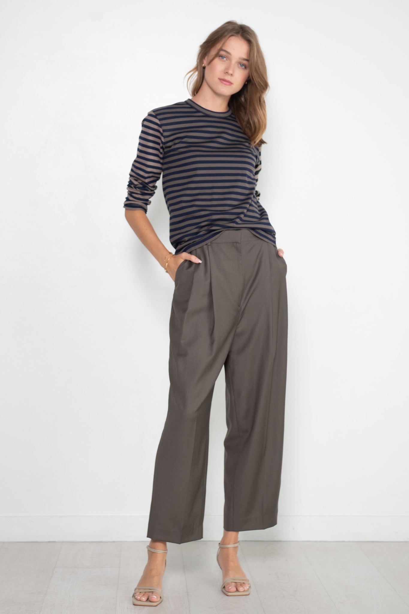 TOTEME - Double Pleated Cropped Trouser, Ash