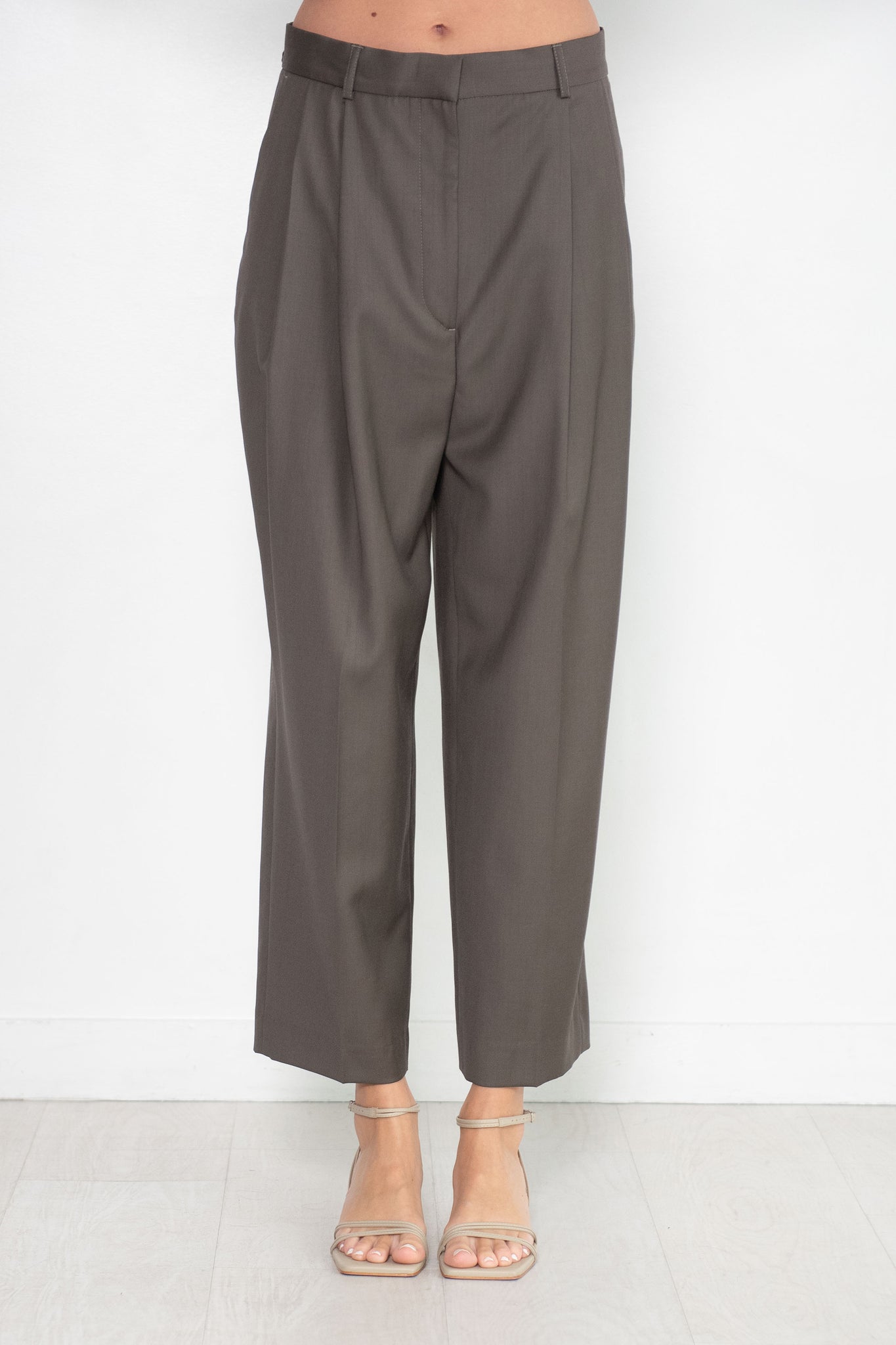 TOTEME - Double Pleated Cropped Trouser, Ash