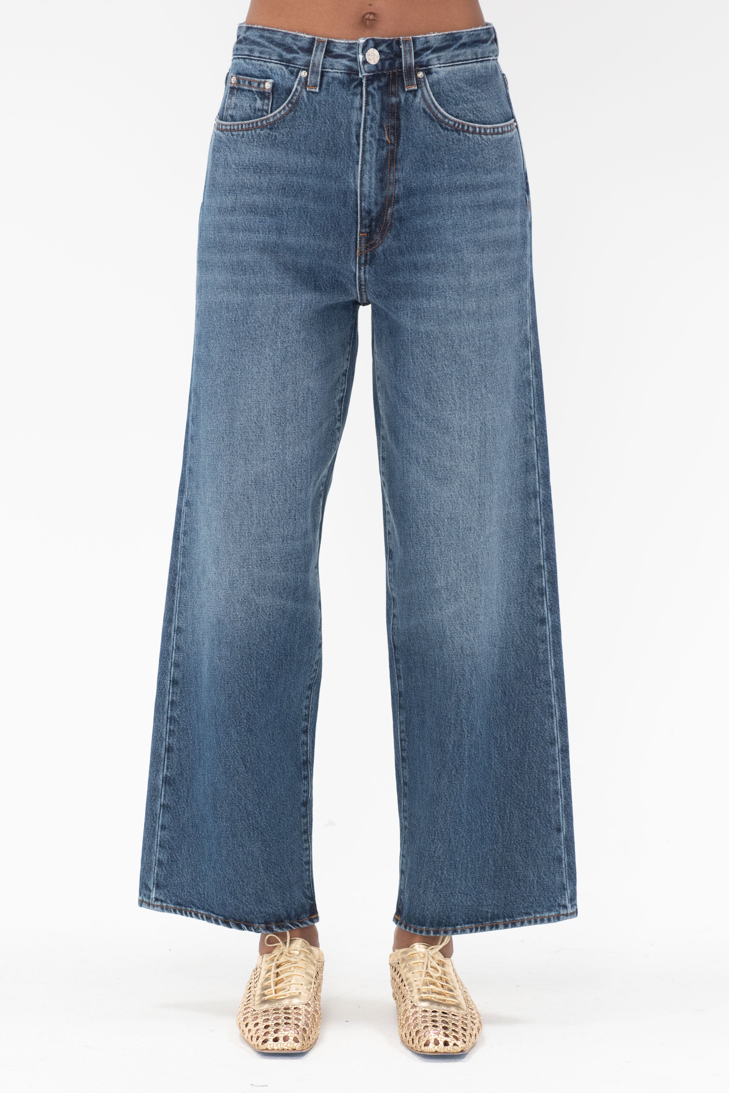 TOTEME FLARE FIT DENIM, WASHED BLUE – Kick Pleat