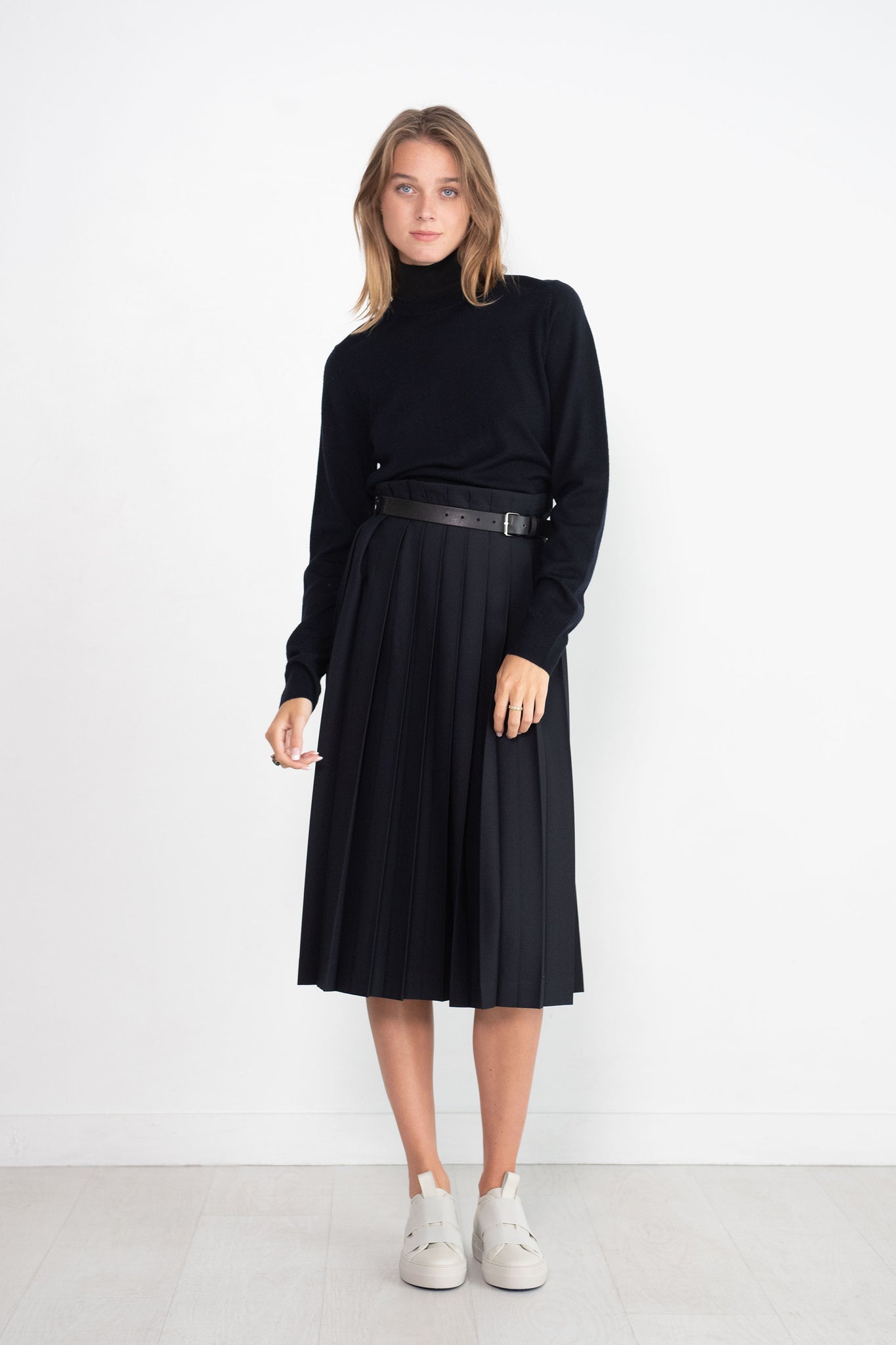 TOTEME - Two-Tone Turtleneck Knit, Navy