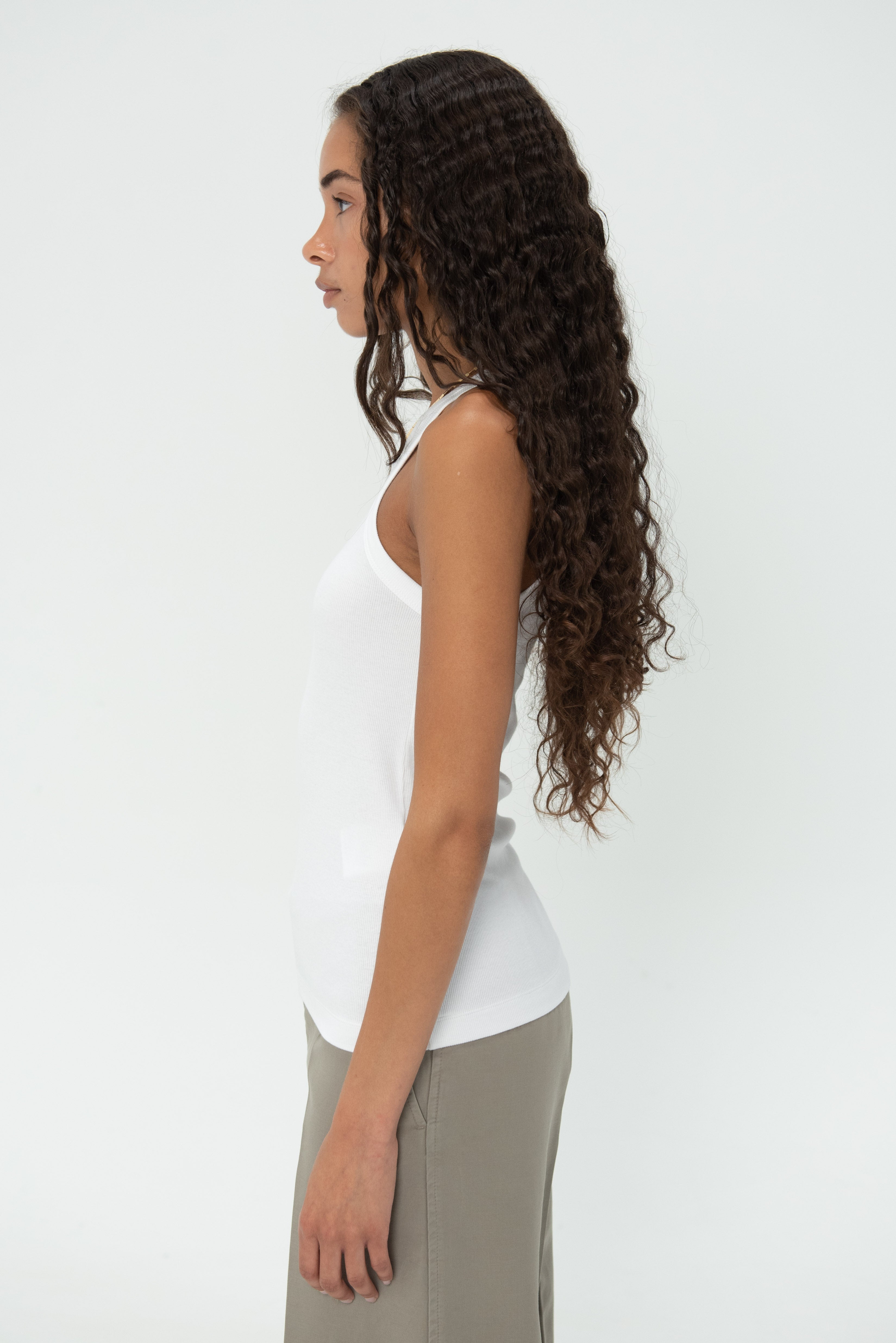 TOTEME トーテム Fine Curved Rib Tank リブタンクトップ 224-45013-772 ホワイト S Curved rib tank white – TOTEME
