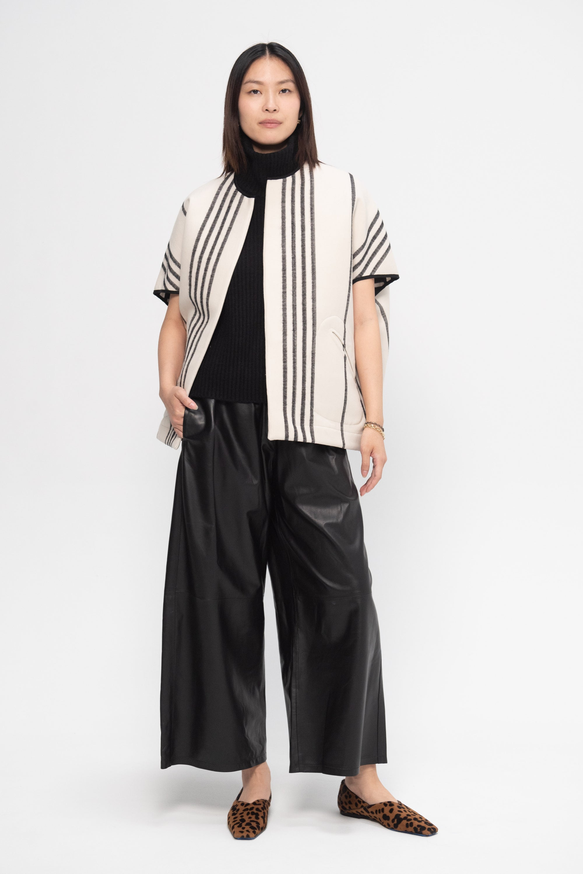ZERO + MARIA CORNEJO - Koya Shrug, Canvas & Black