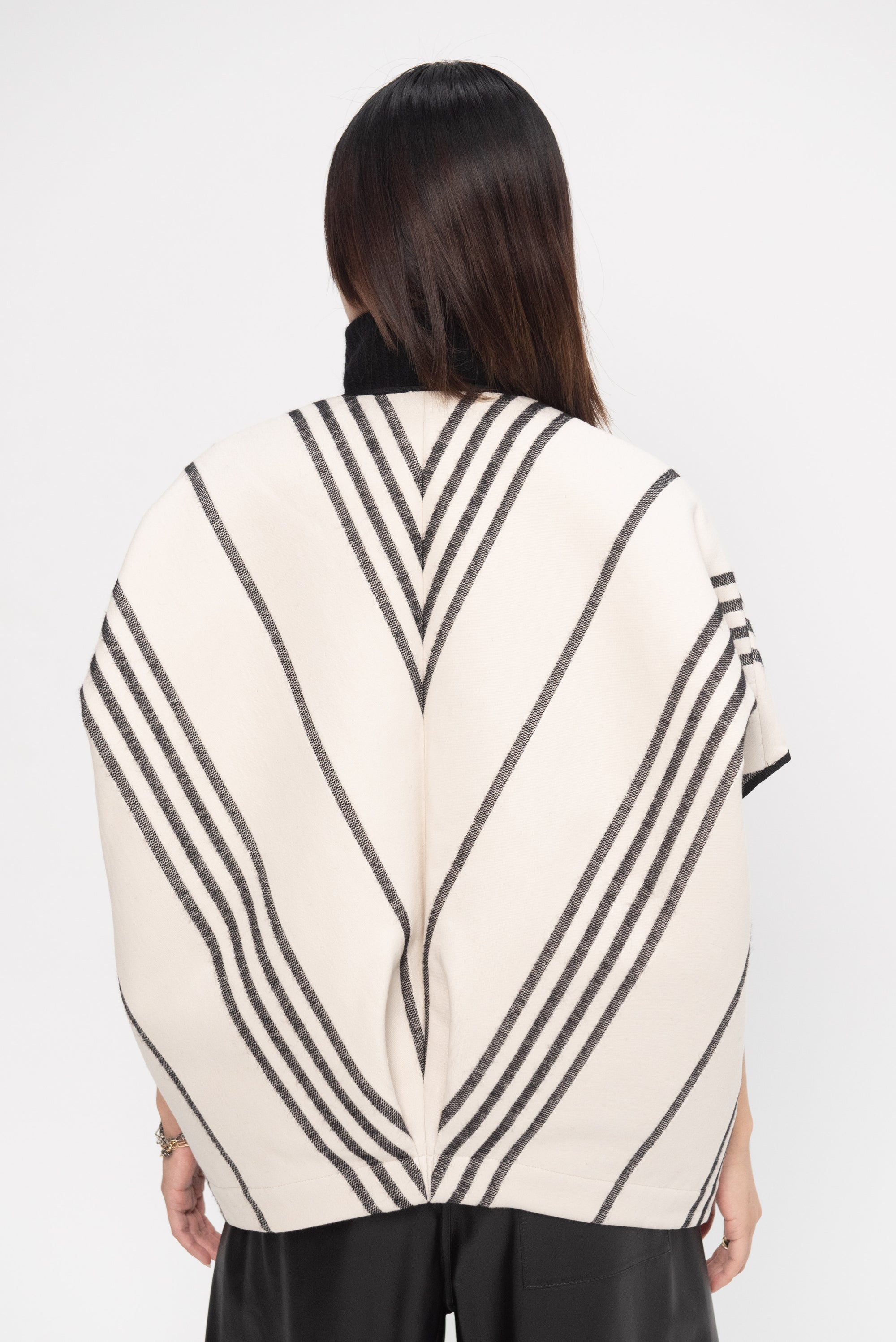 ZERO + MARIA CORNEJO - Koya Shrug, Canvas &amp; Black
