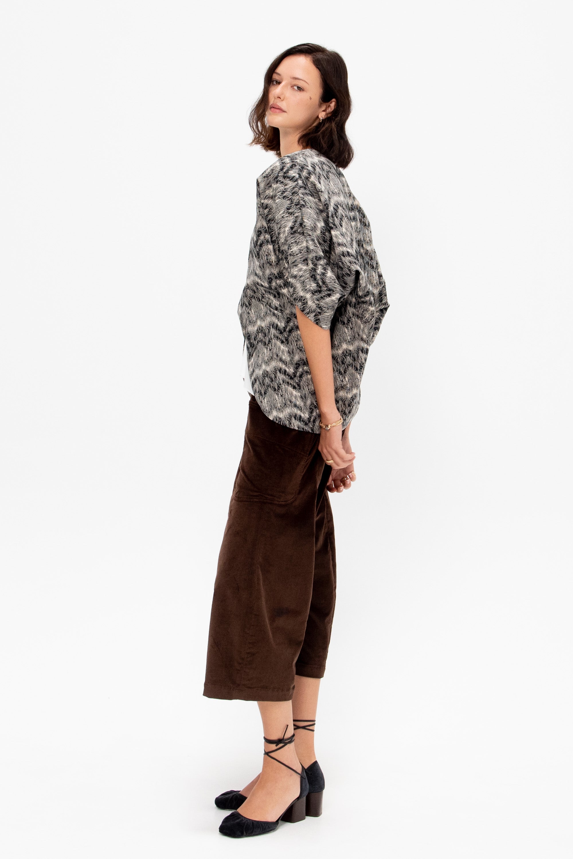 Rio Shrug, Black &amp; Chalk