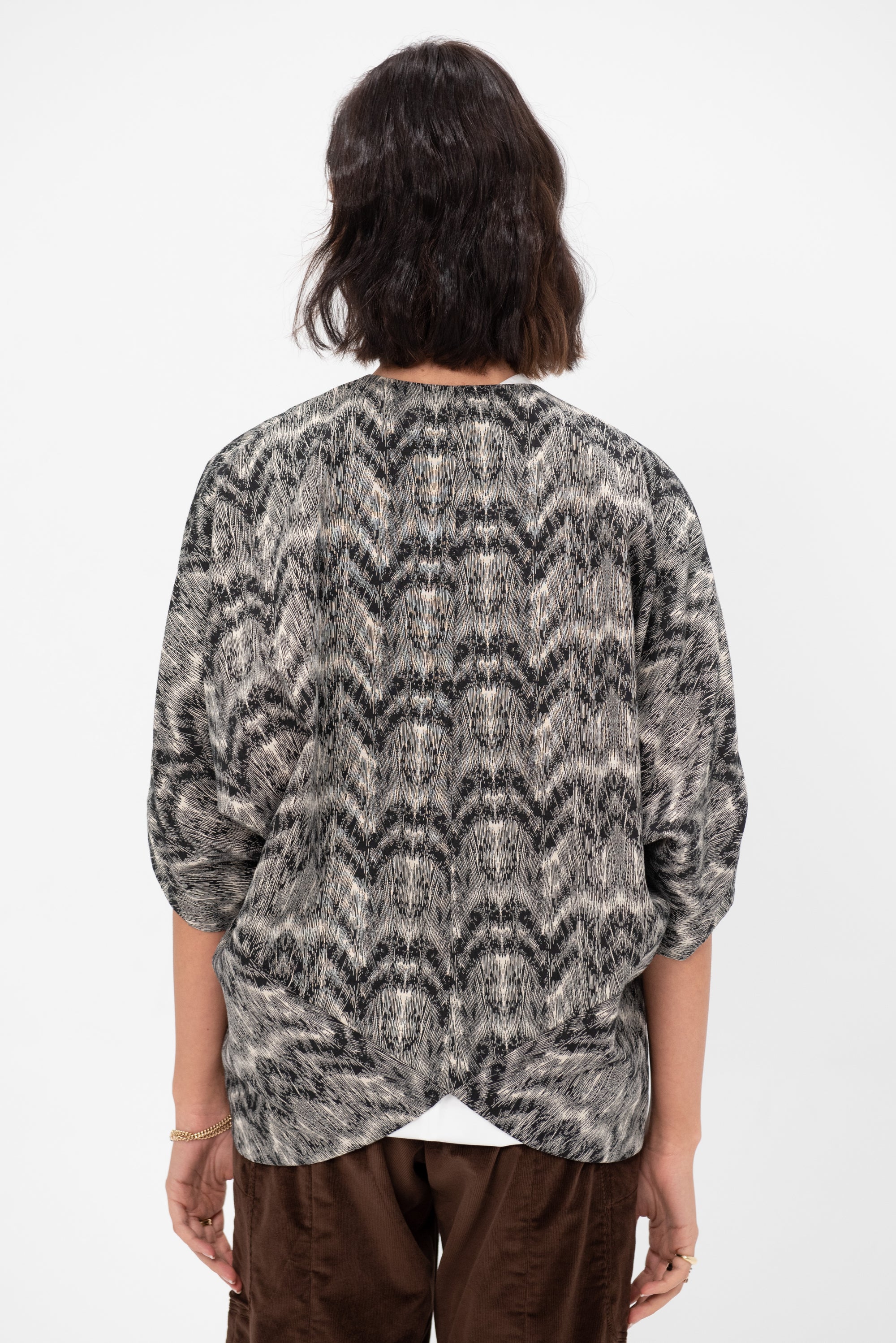 Rio Shrug, Black &amp; Chalk
