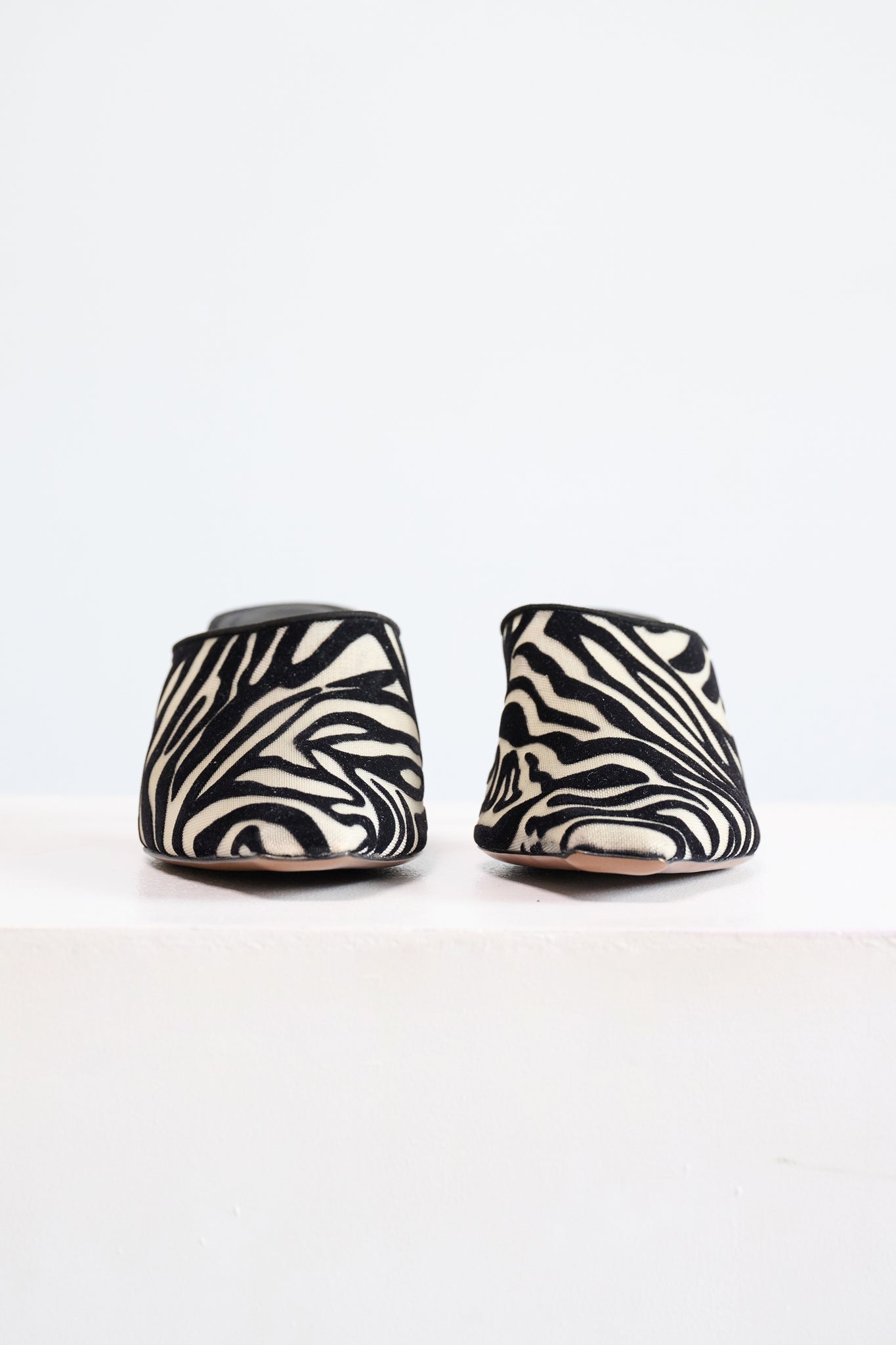 NEOUS - Electra Mule, Black and Cream