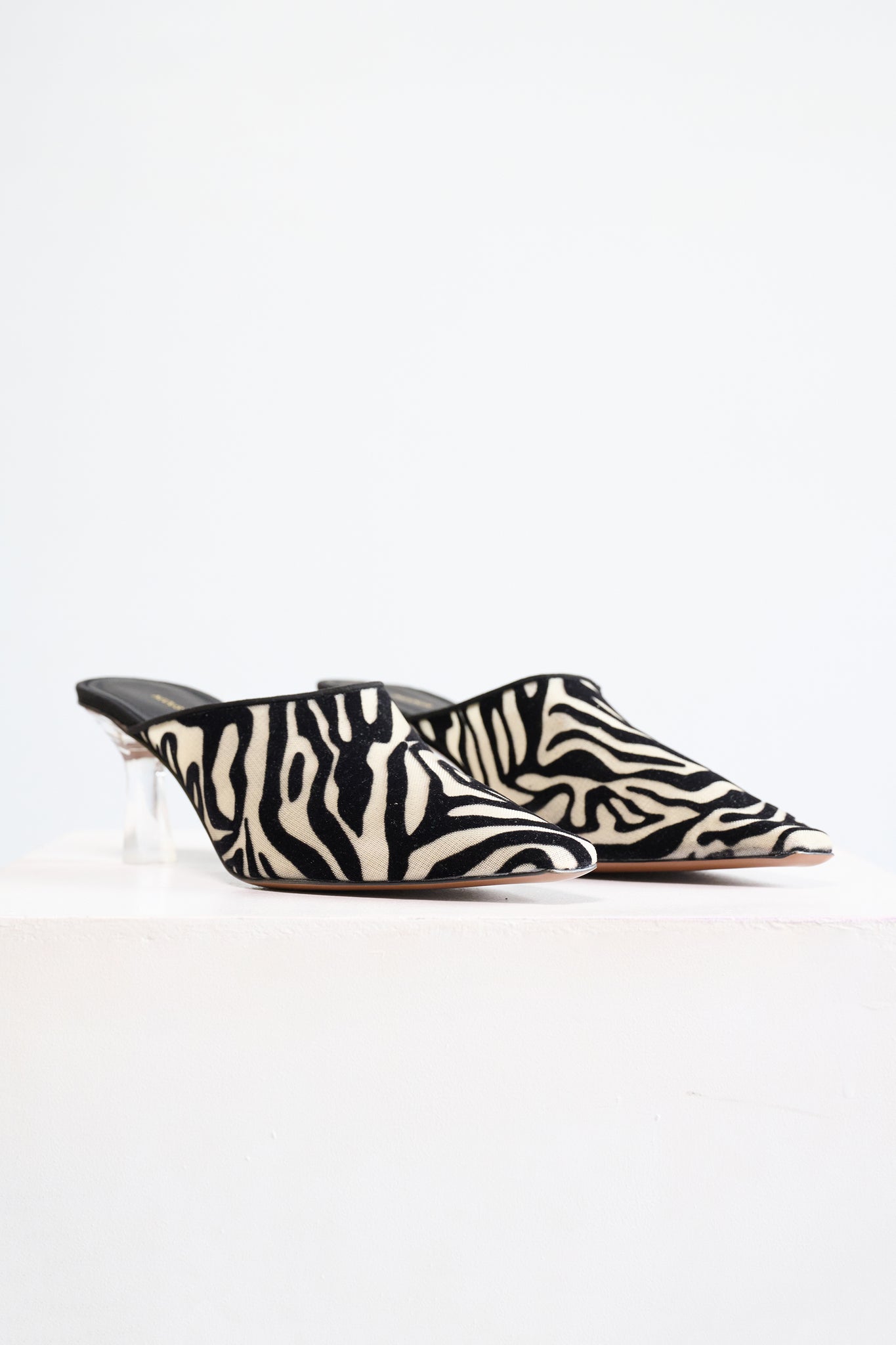 NEOUS - Electra Mule, Black and Cream
