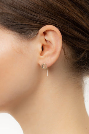 HIROTAKA - WHEEL OF FORTUNE DIAMOND SHORT ARROW earring, YELLOW GOLD