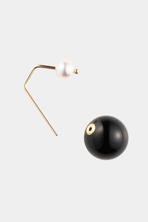 HIROTAKA - Bumble BEE PEARL + ONYX BACK EARring, gold