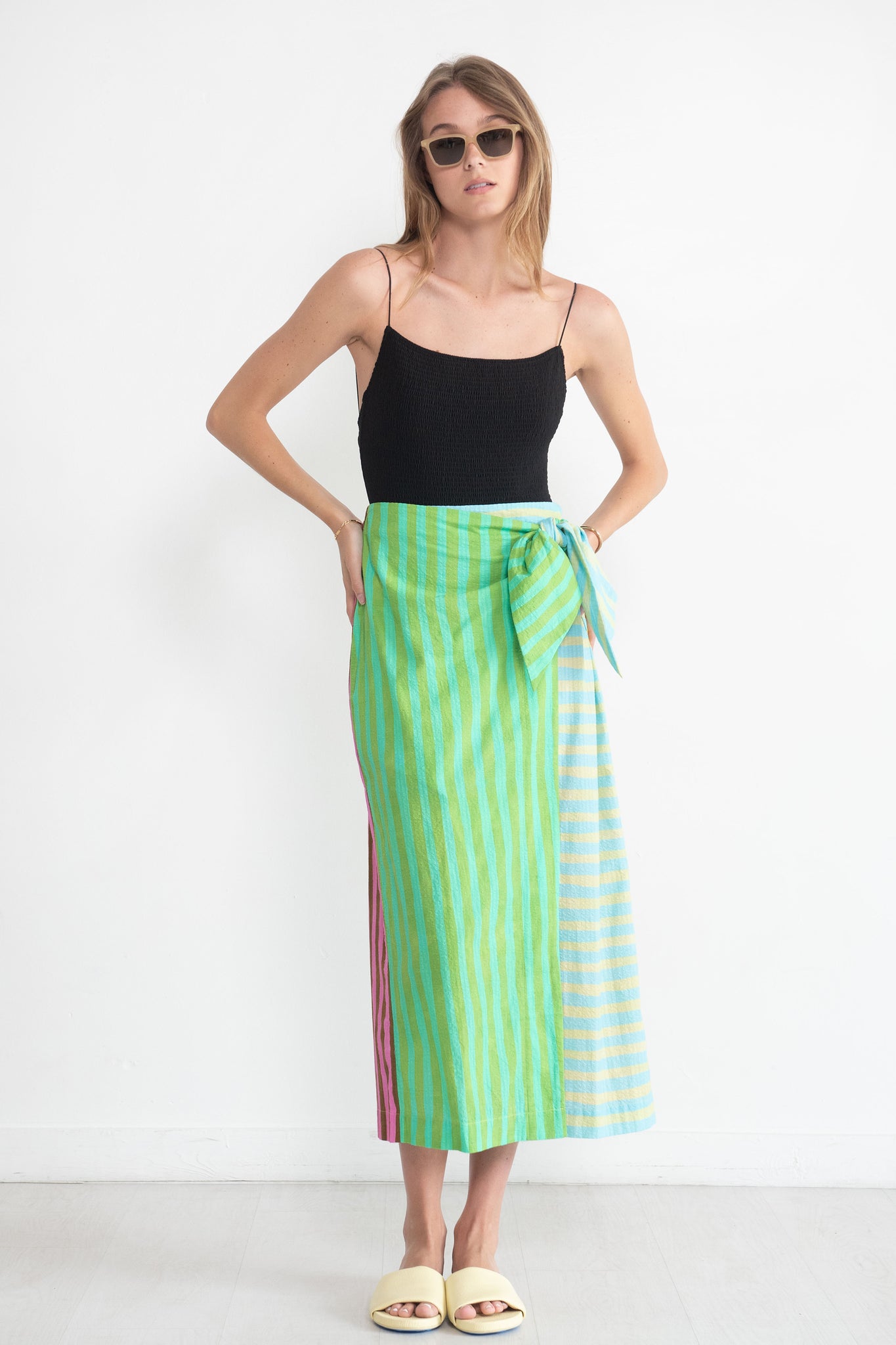 ALÉMAIS - Bobbie Tie Front Skirt, Multi