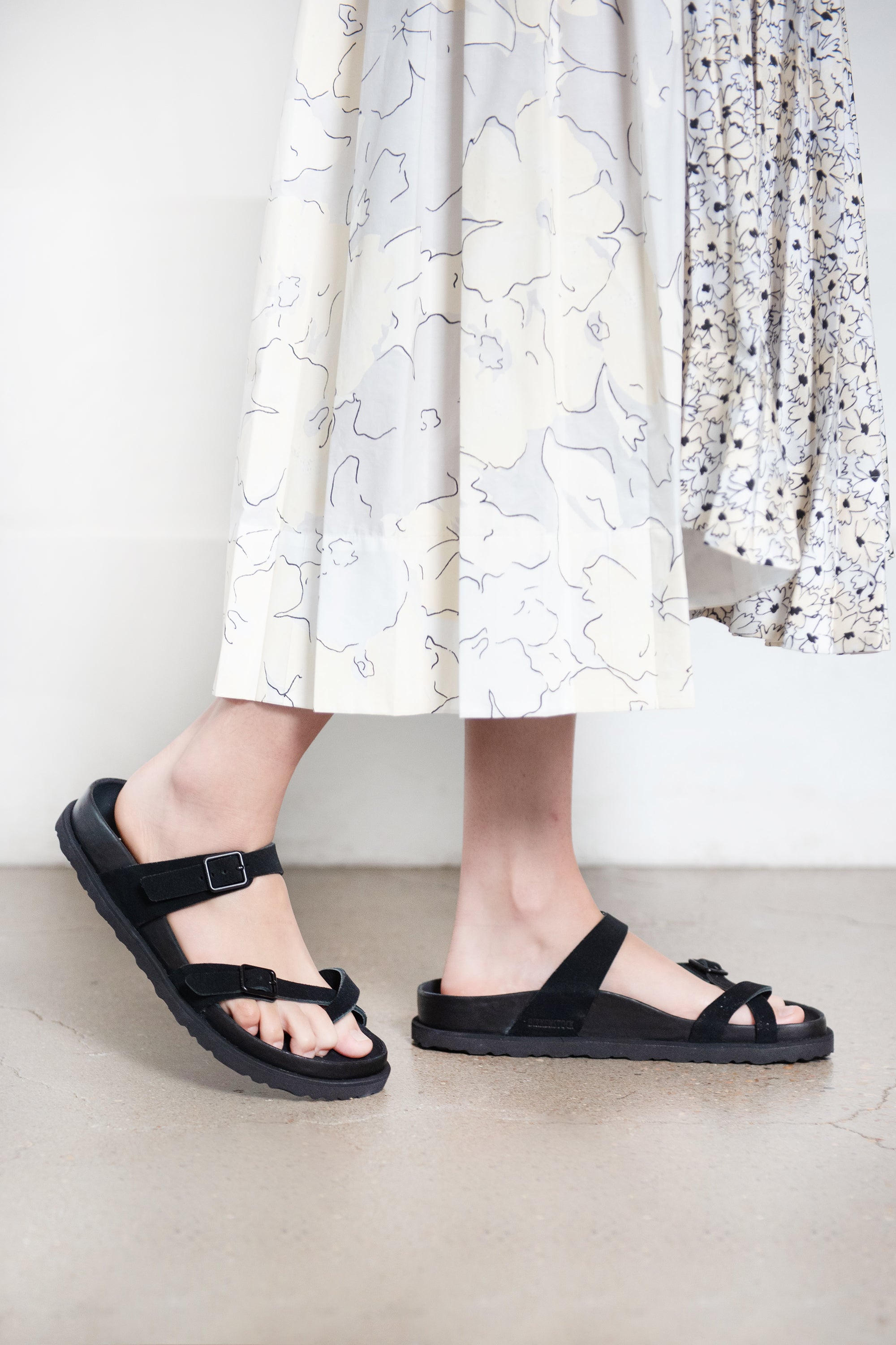 Birkenstock Mayari Sandal, Black Kick Pleat