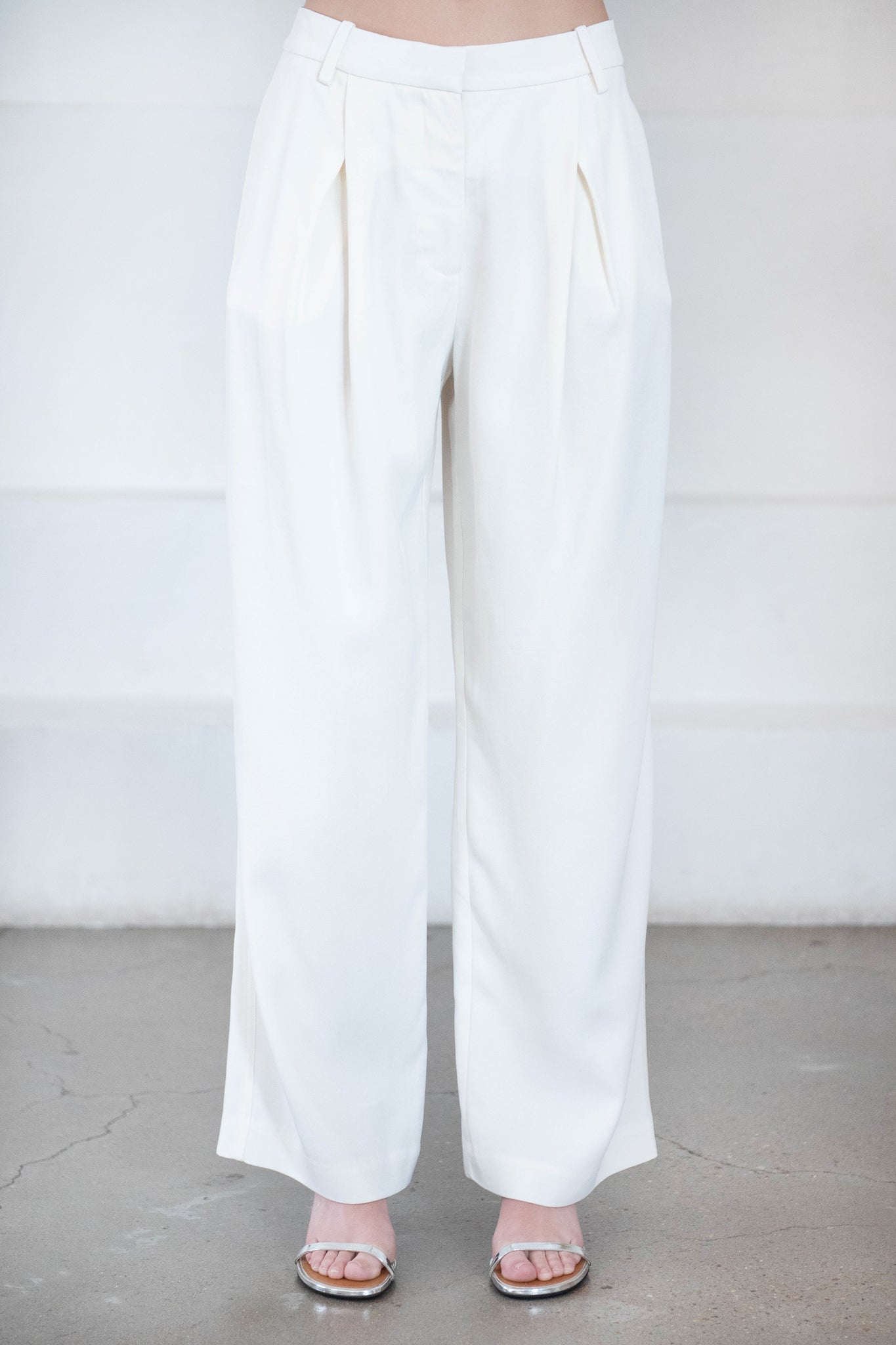 CO - Front Pleat Trouser, Ivory