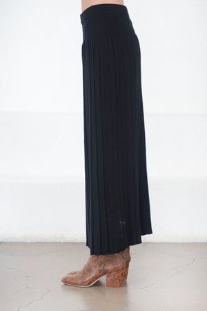 CORDERA - Pleated Skirt, Black