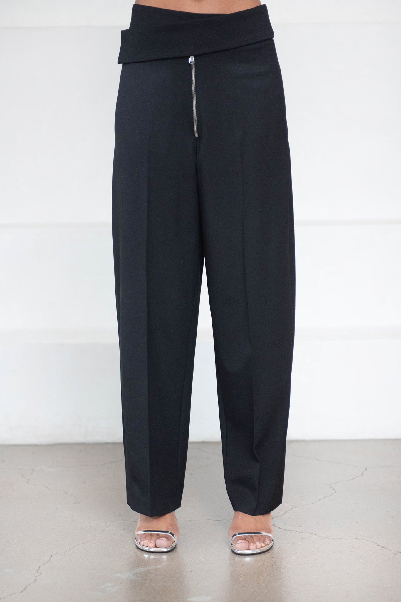 GAUCHERE - Pants, Black