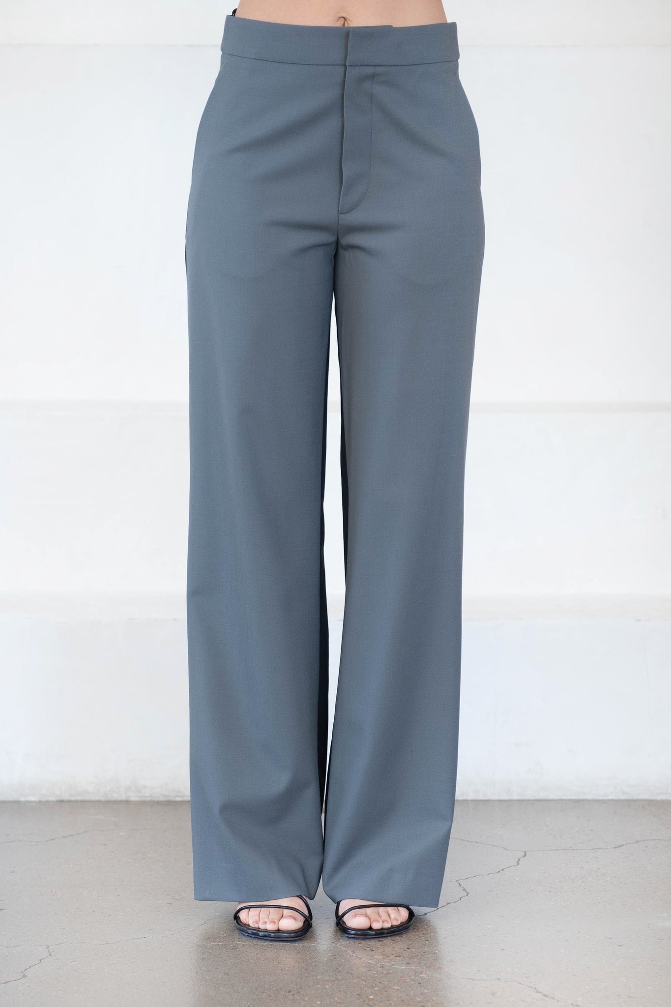 GAUCHERE - Tone Pants, Light Cement & Black