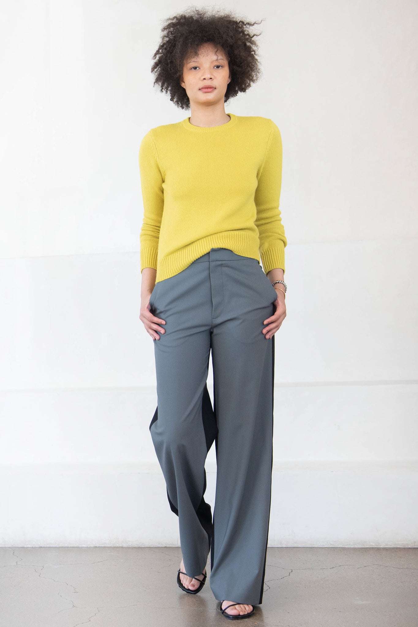GAUCHERE - Tone Pants, Light Cement & Black
