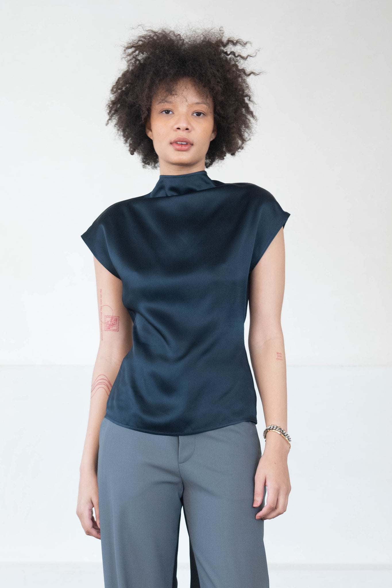 GAUCHERE - 2 Tone Top, Midnight & Black