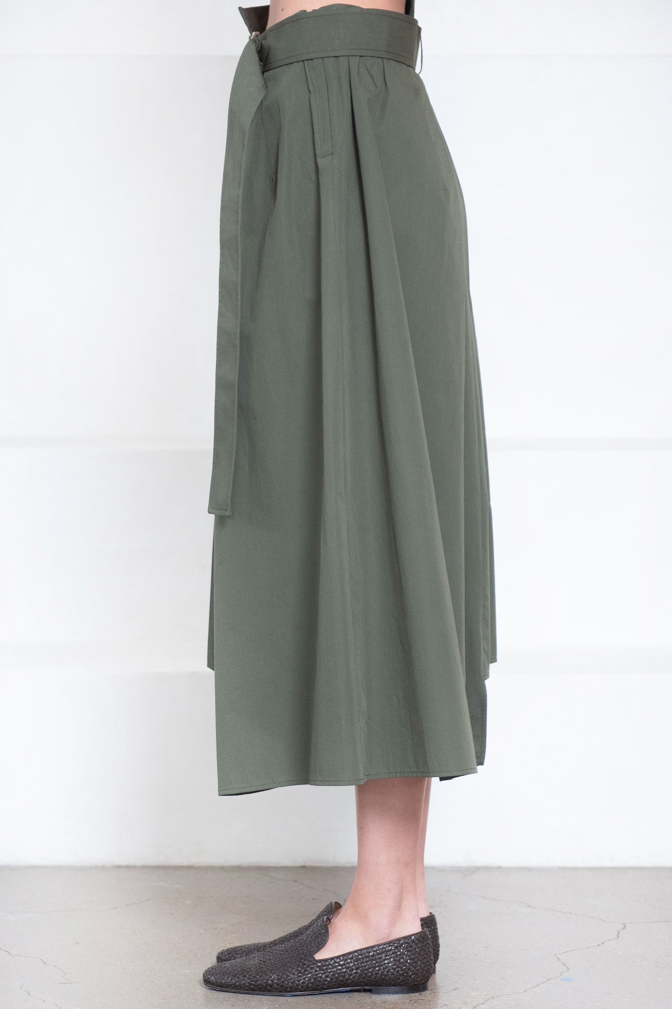 HACHE - A Strenge Skirt, Military Green