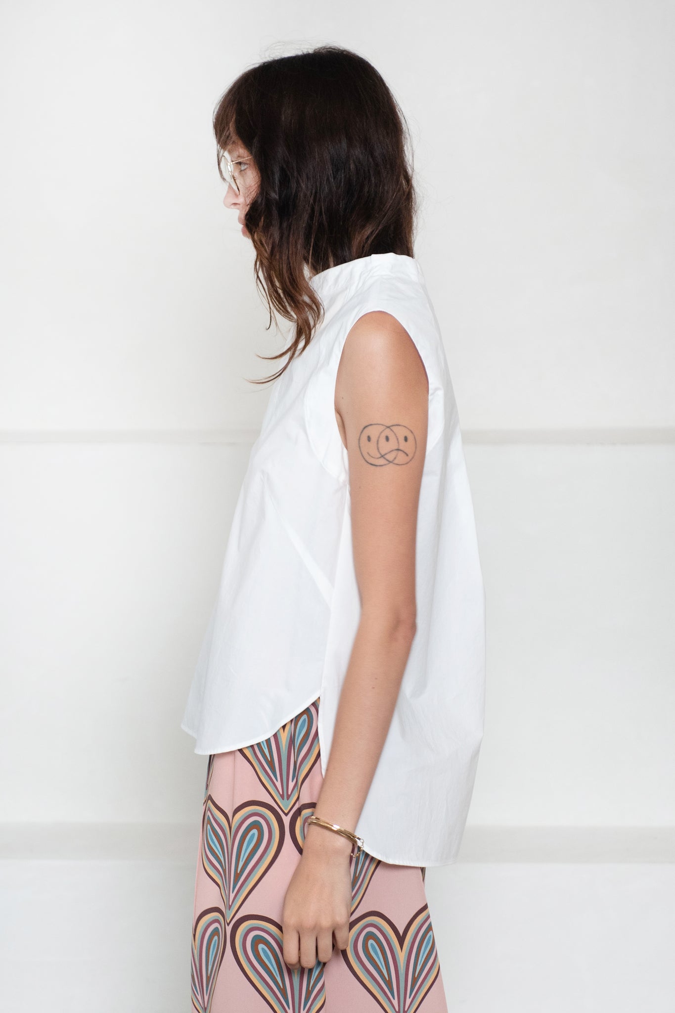ODEEH - Sleeveless Shirt, White